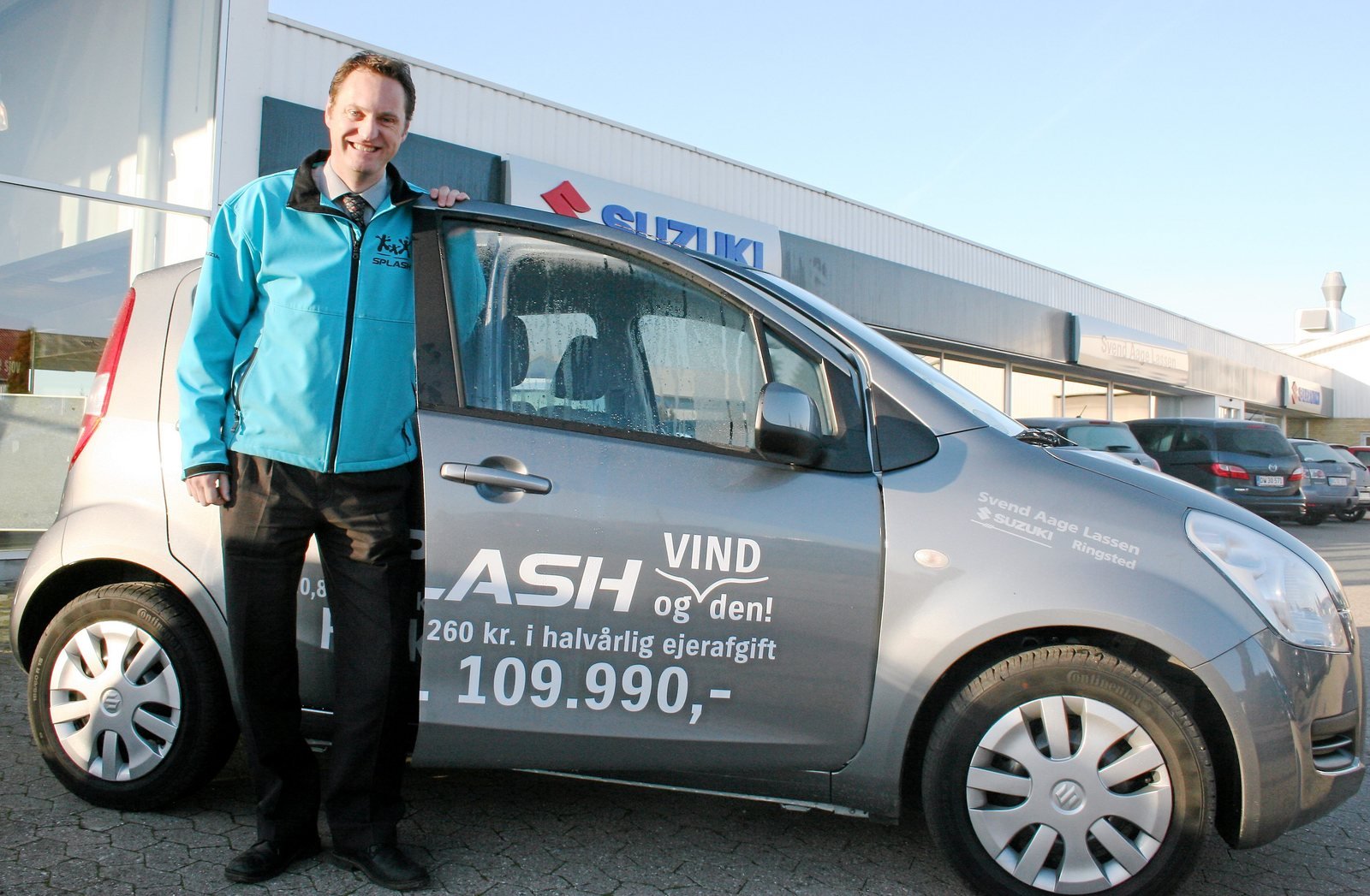 Fremt til den 31. oktober udfordrer Suzuki i Ringsted alle til at teste, hvor langt de kan køre på literen i den nye Splash model. Alle testkørere deltager i en konkurrence, hvor der er mulighed for at vinde den.