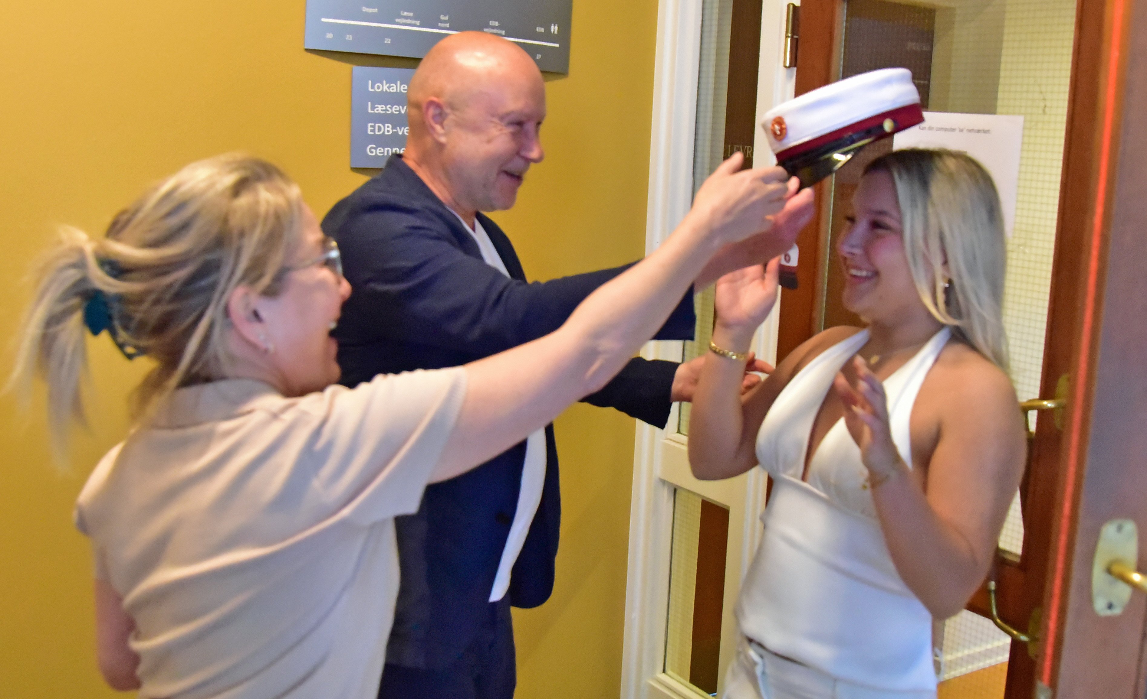 Første student fra Frederiksborg Gymnasium og HF blev Anna-Maria Volodin.