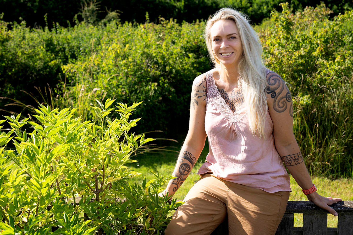 Marie Lisette Jacobsen fulgte for fem år siden et urkald og tog springet fra fastansat arkæolog til selvstændig klog kone.