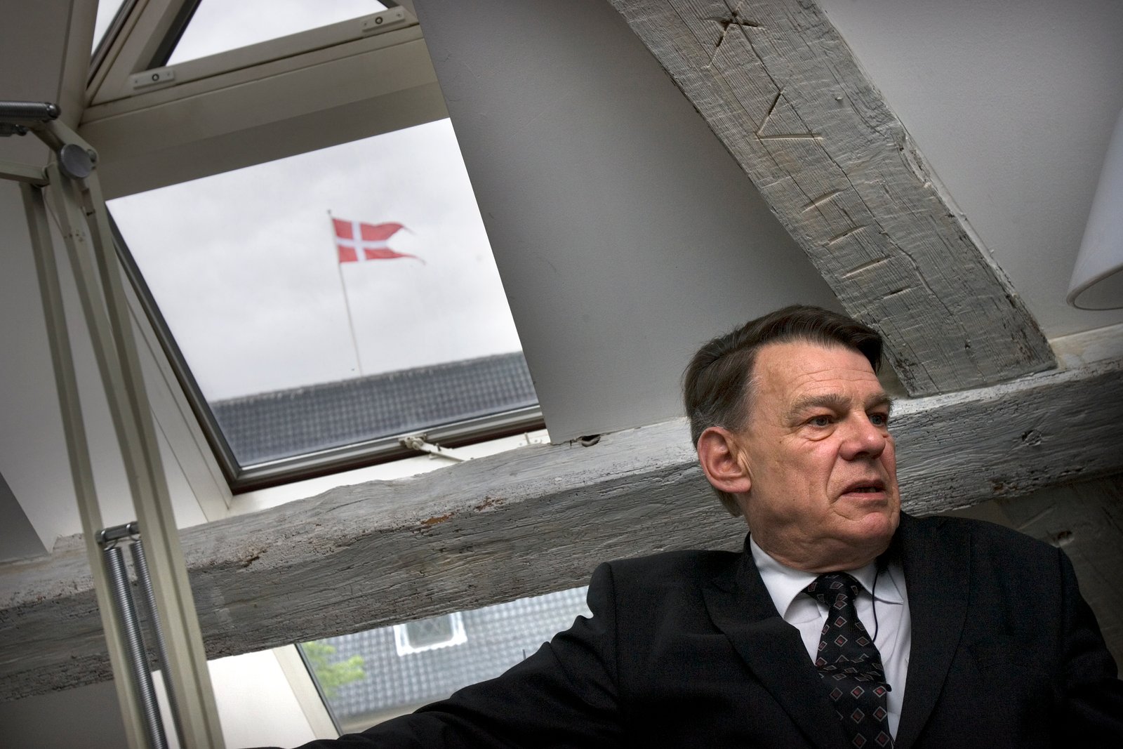 Det har umiddelbart ikke skabt den store ophidselse i de lokale afdelinger af Dansk Folkeparti, at Jesper Langballe (DF) igen er kommet med nogle kontroversielle udtalelser.