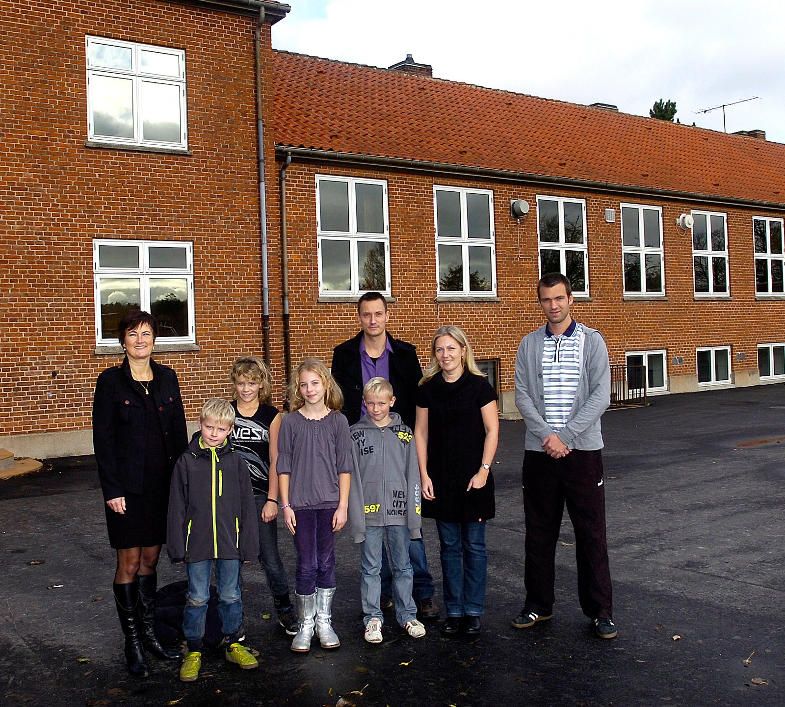 Knabstrup Skole er en enhedsinstitution med dagpleje, børnehave, SFO og skole. På den måde får alle aldersgrupper indblik i hinandens hverdag, og de yngste bliver forberedt på næste trin på deres vej fra dagpleje til børnehave, til skole og SFO.