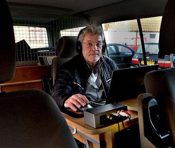 Tølløse
 Efter næsten 20 år som tv-journalist bliver Jan Løve fra Tølløse nu freelancer og konsulent i kommunikation. - Der er økonomisk krise, men tiden er fin for mig. En af mine spidskompetencer er krise-kommunikation, siger han.