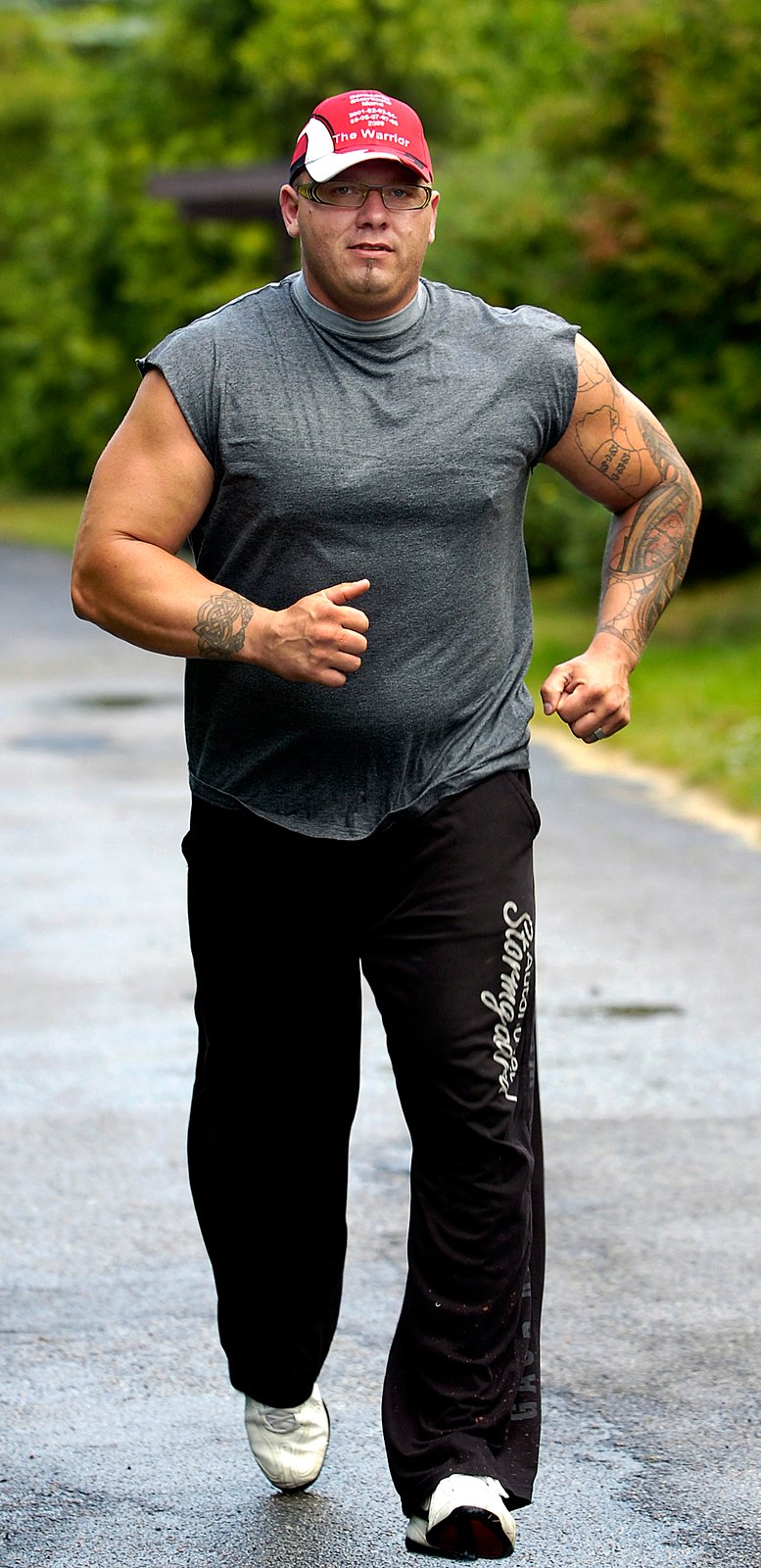 René "The Warrior" Minkwitz er den stærkmand, der har været ubesejret længst og vundet flest titler i Danmark. Han er blevet Danmarks stærkeste mand ni år i træk. Senest i sidste måned hvor han tillige slog verdensrekorden i trappeløft. Nu drosler han ned.