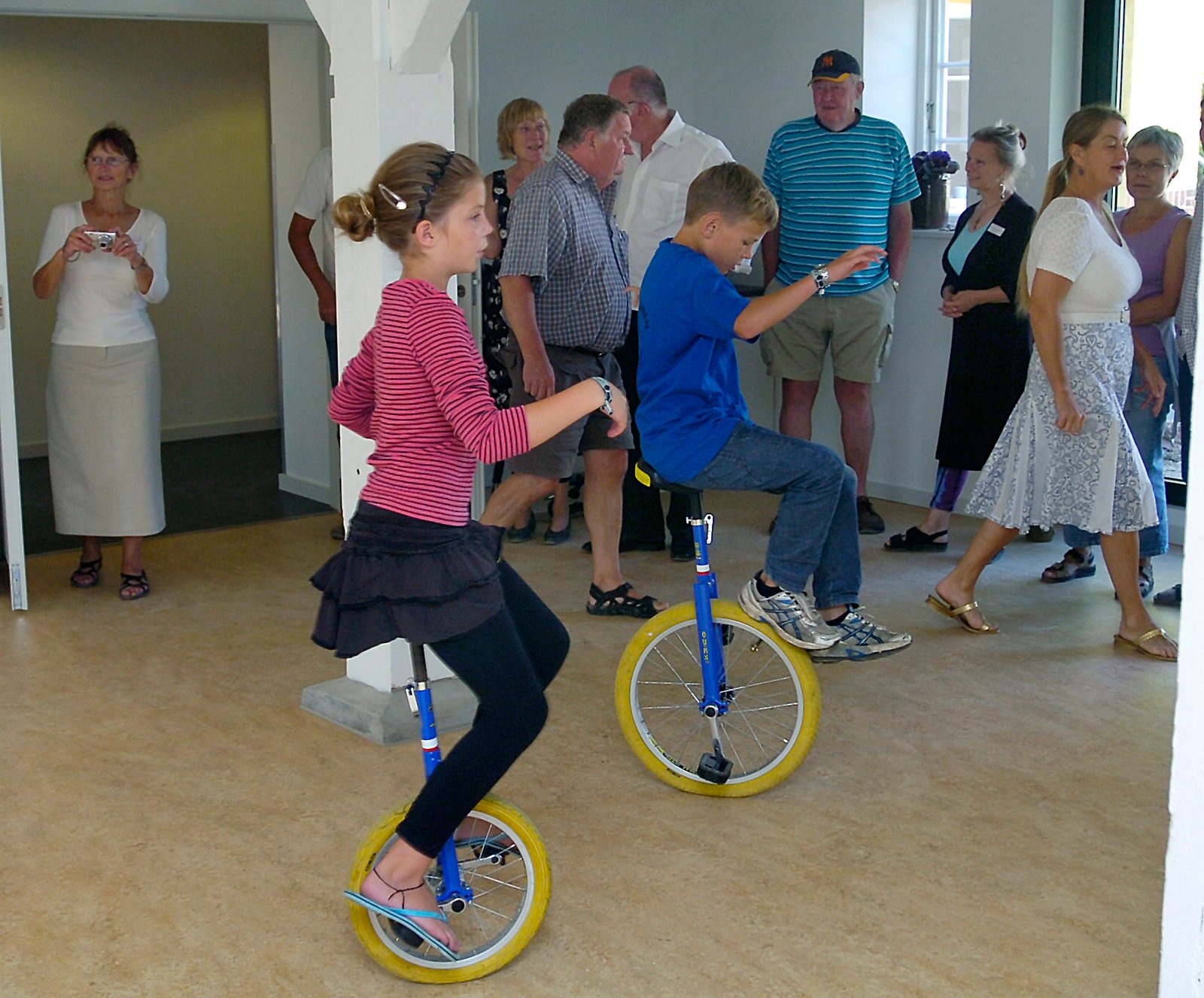 Lørdag tog mange næsboer deres nye medborgerhus i øjesyn. Det tidligere mølleri og elværk er blevet til Huset på Næsset og holdt åbent hus.