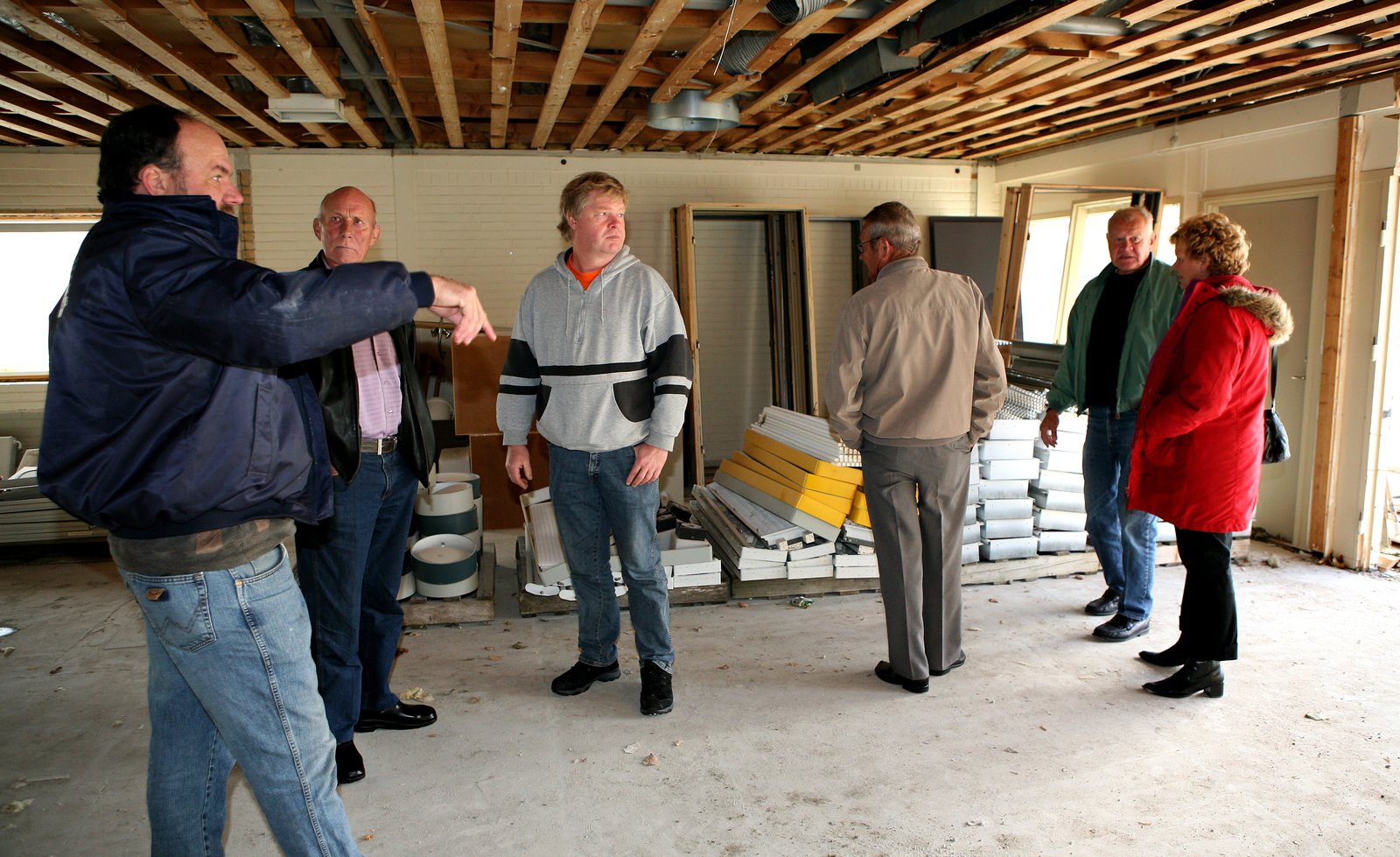 Selvom Højby Kro annoncerede et bankkup, lørdag den 17. oktober klokken 10, så foregik alt skam uden masker og konflikt med loven.