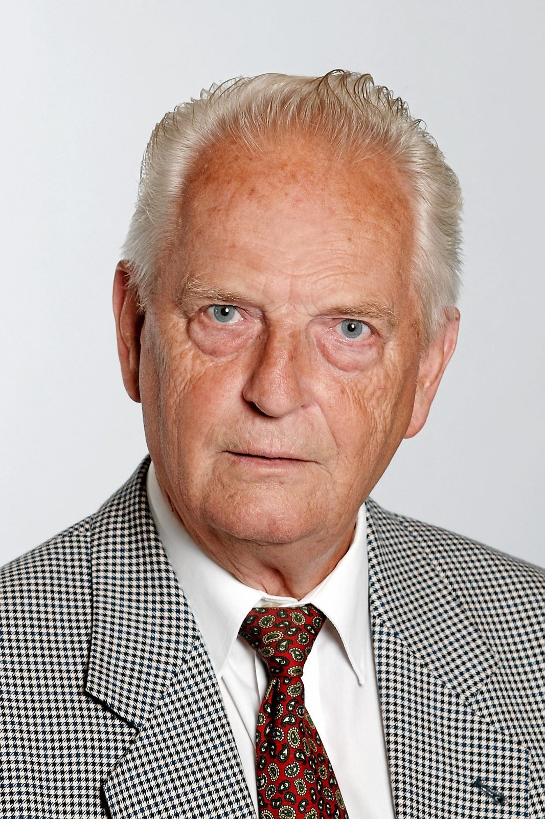 Holger Bernild sad i byrådet for Dansk Folkeparti i perioden 2009-2013.
