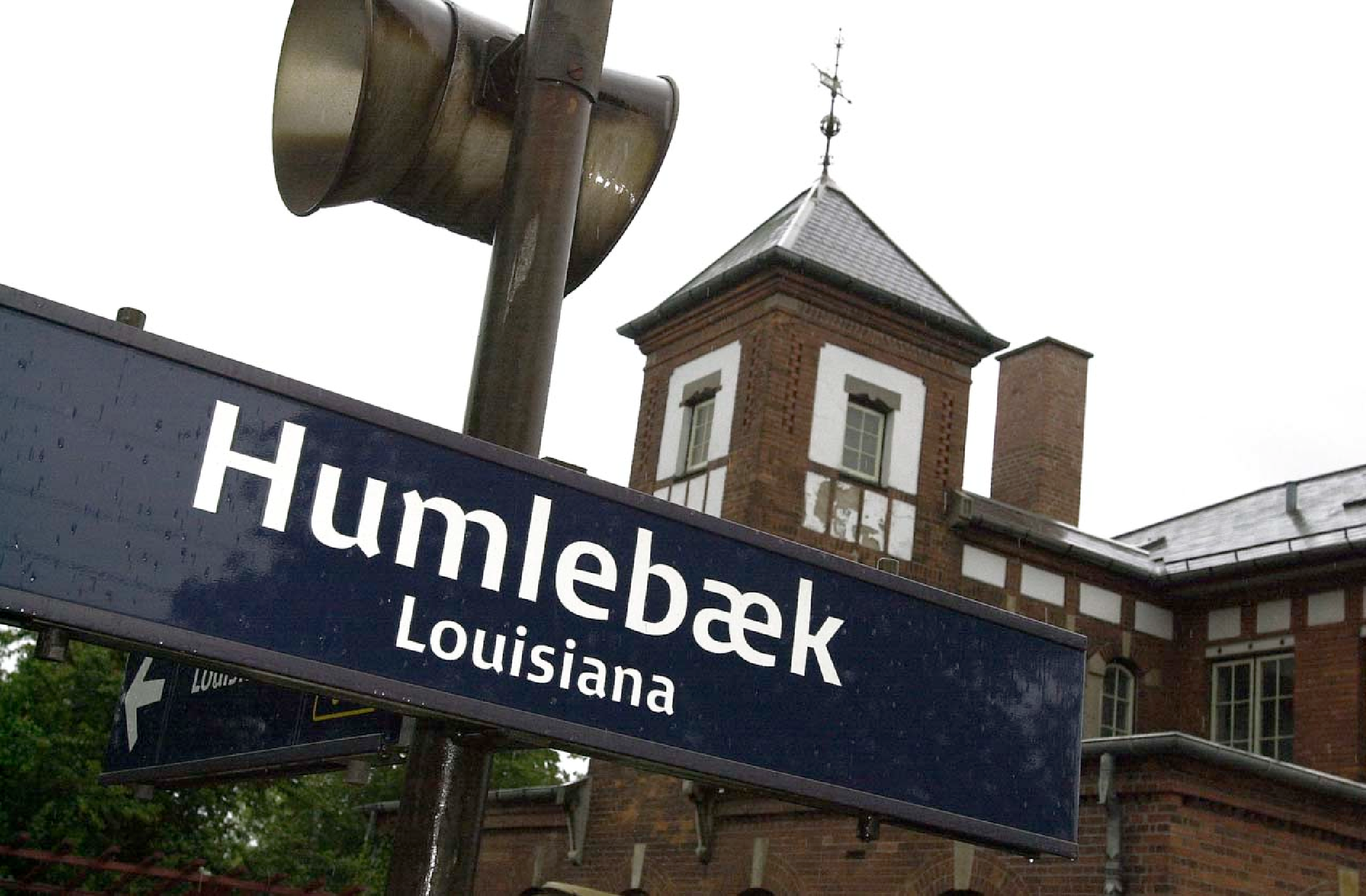 Politiet ledte torsdag aften efter en mand, der ifølge en anmeldelse skulle være gået amok på Humlebæk Station.