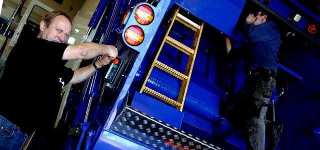 Løve
 Virksomheden Bundgaard Hydraulic er flyttet til Næstved. Hele medarbejderstaben er nu en del af Stiholt Hydraulic A/S. Bundgaards aktiviteter i Solbjerg også indstillet.