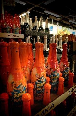 Holbæk
 Når året rinder ud, skal champagnepropperne springe. Venstrebladet har undersøgt udvalget i Holbæk.