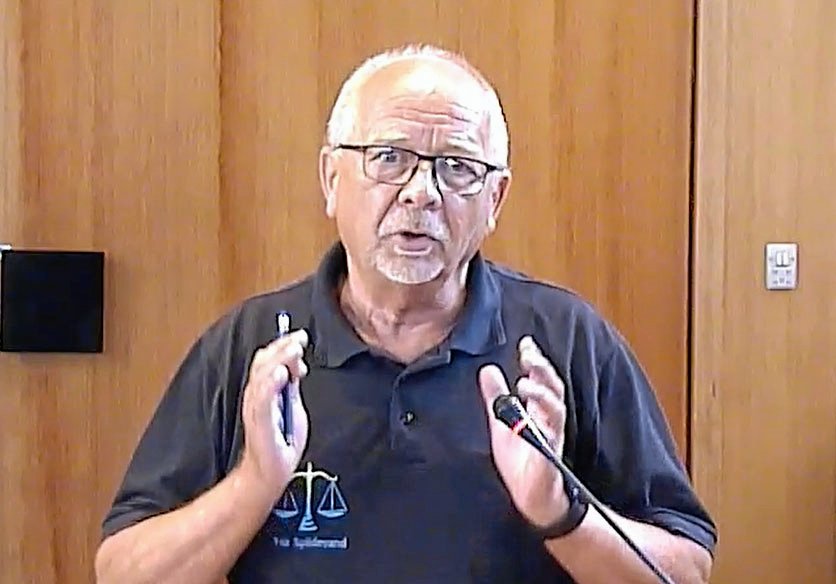 På det seneste kommunalbestyrelsesmøde fik Jørn Rasmussen ordet i spørgetiden. Hans spørgsmål var dog så tekniske, at han fik besked på at sende dem skriftligt til forvaltningen.