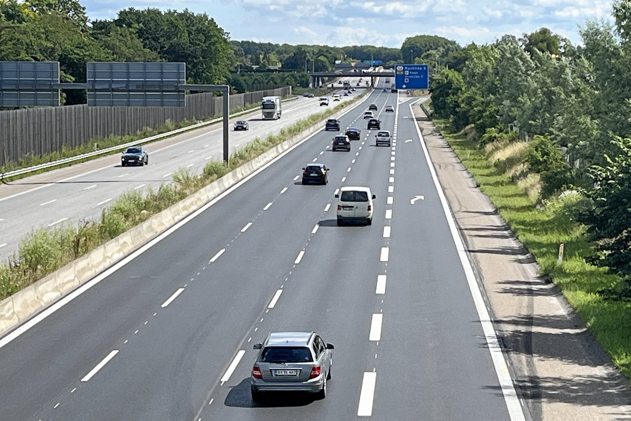 Det gik ikke som ventet, da politiet standsede en varebil på Holbækmotorvejen lørdag aften.
