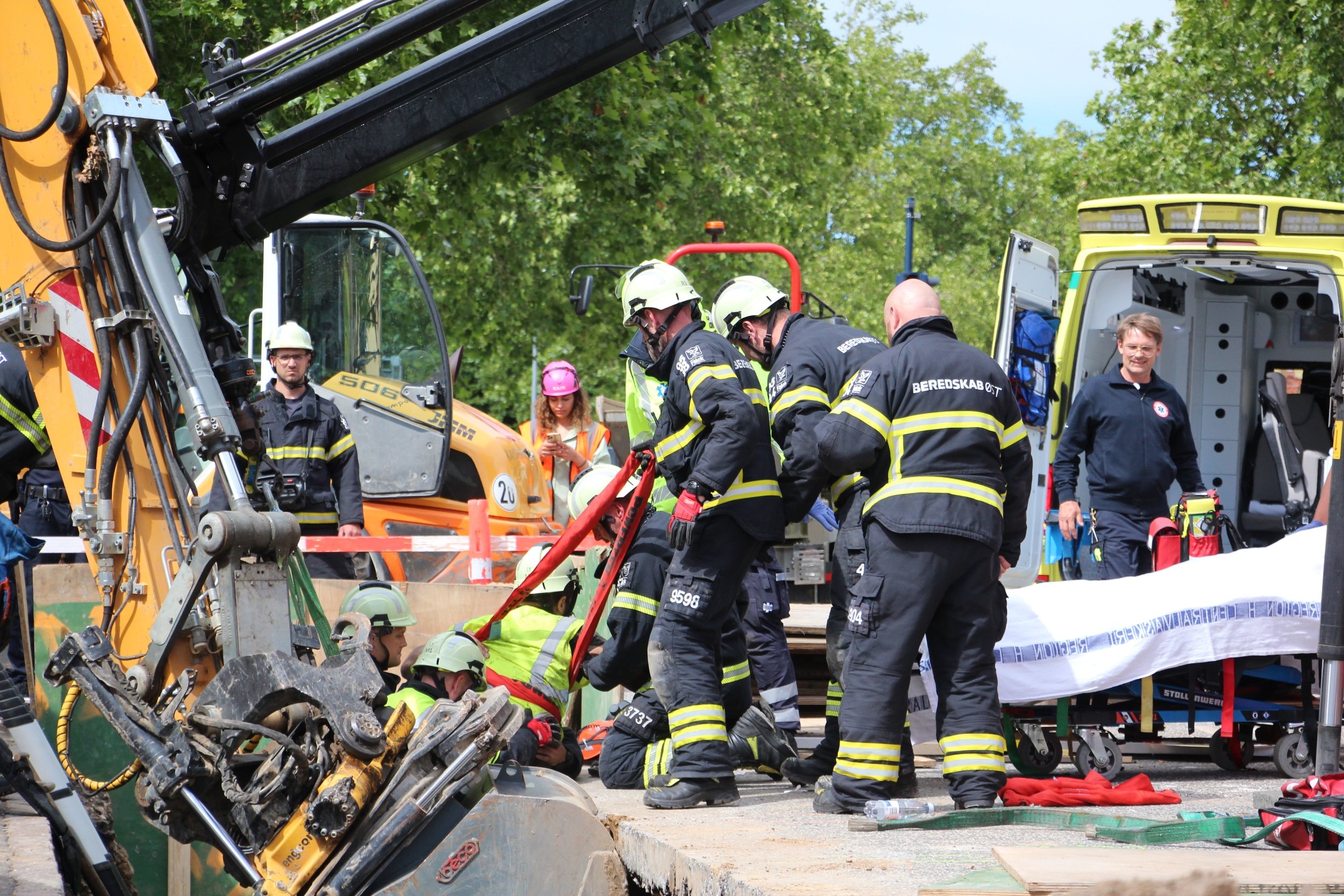 Mand blev klemt fast i arbejdsulykke på Toftebæksvej.