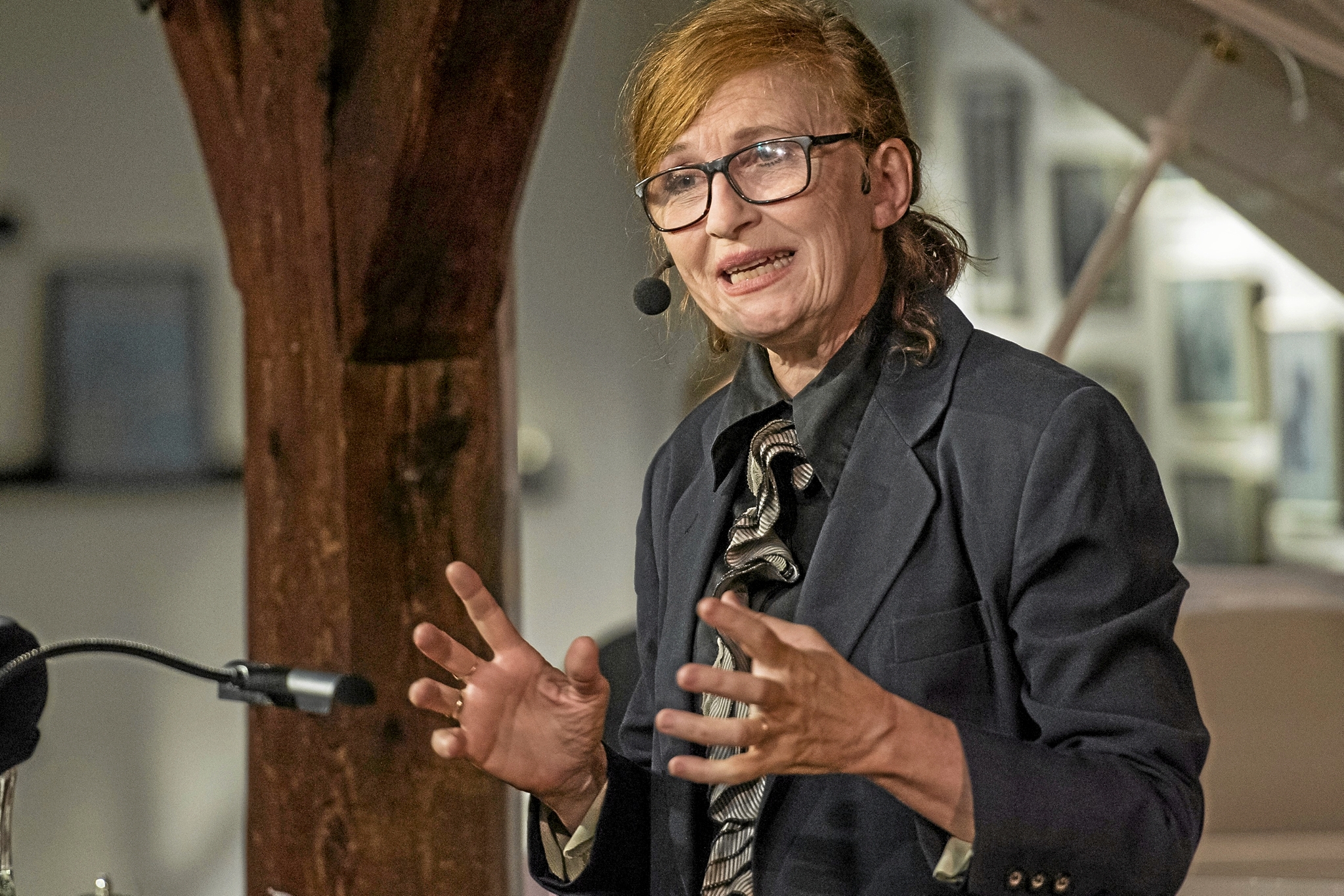 Bodil Jørgensen har bidraget til bogen med fortællinger fra sin barndom og ungdom. - Per Christensen Bodil Jørgensen har bidraget til bogen med fortællinger fra sin barndom og ungdom.