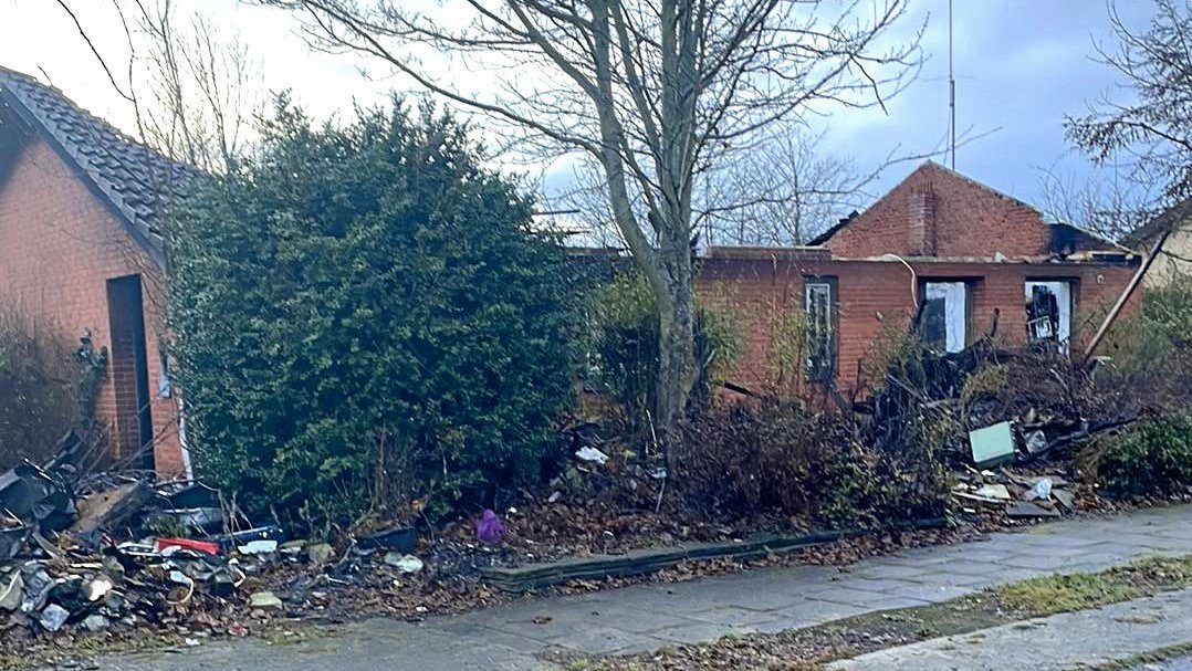 For godt to år siden nedbrændte et hus på Violvej i Svenstrup ved Korsør. Huset rummede store mængder hjemmelavet fyrværkeri.