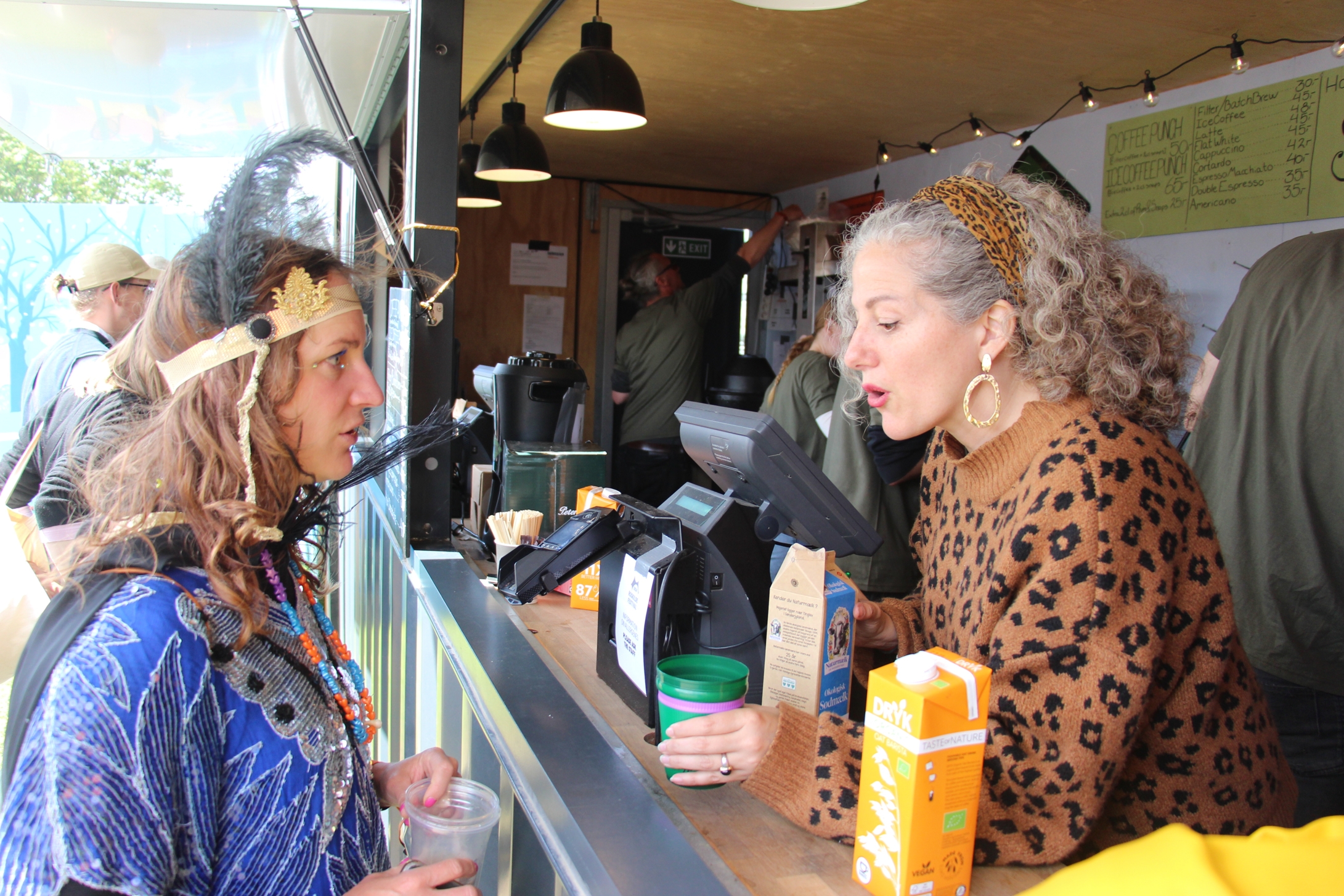 Mørk Kaffe har haft en travl debut på Roskilde Festival. - Kristian Jørgensen Mørk Kaffe har haft en travl debut på Roskilde Festival.