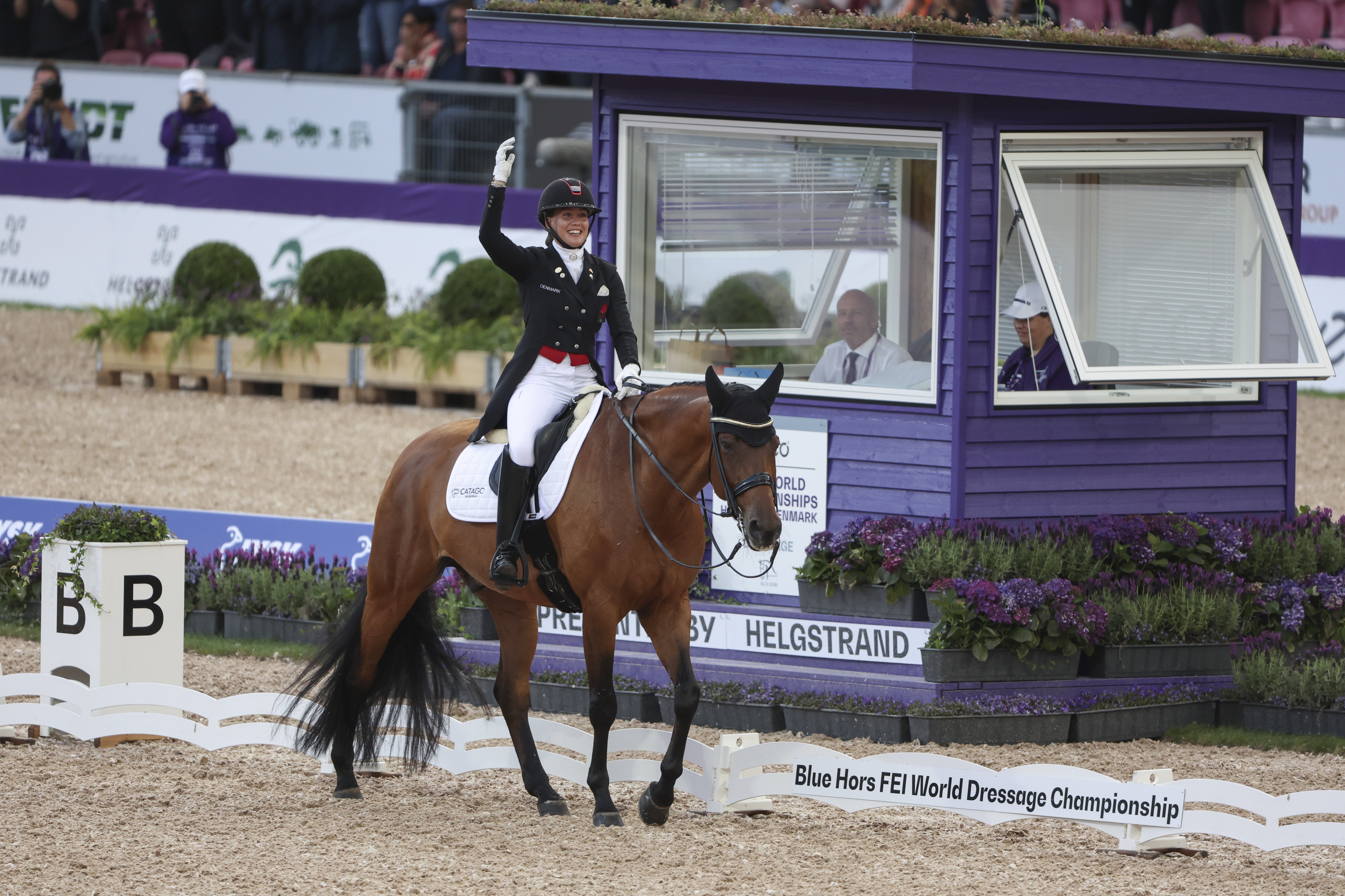 Cathrine Laudrup-Dufour deltager ved de kommende olympiske lege i Paris. Her ses hun i 2022, hvor hun var med til at sikre Danmark VM-guld for hold.