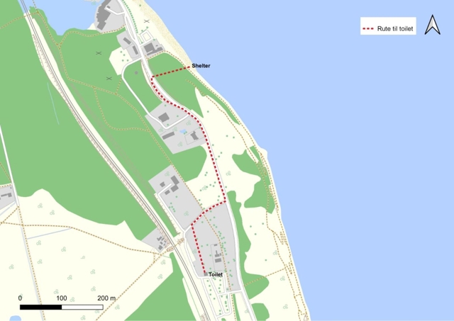 Der er et offentligt toilet ved Springforbi parkeringsplads, som man opfordres til at bruge. - Naturstyrelsen Der er et offentligt toilet ved Springforbi parkeringsplads, som man opfordres til at bruge.