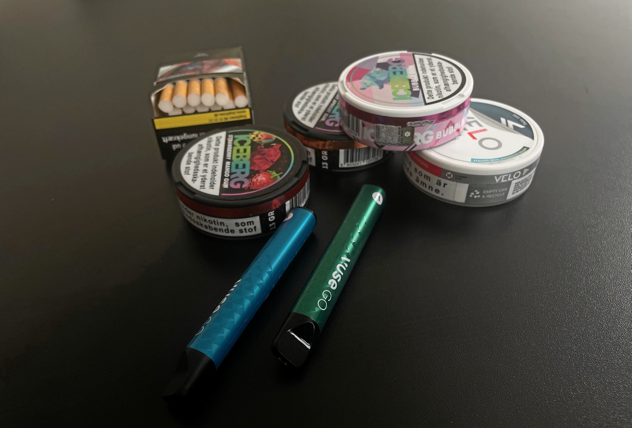 Snus og puffbars er populære blandt unge. - Trine Lønbro Nielsen Snus og puffbars er populære blandt unge.