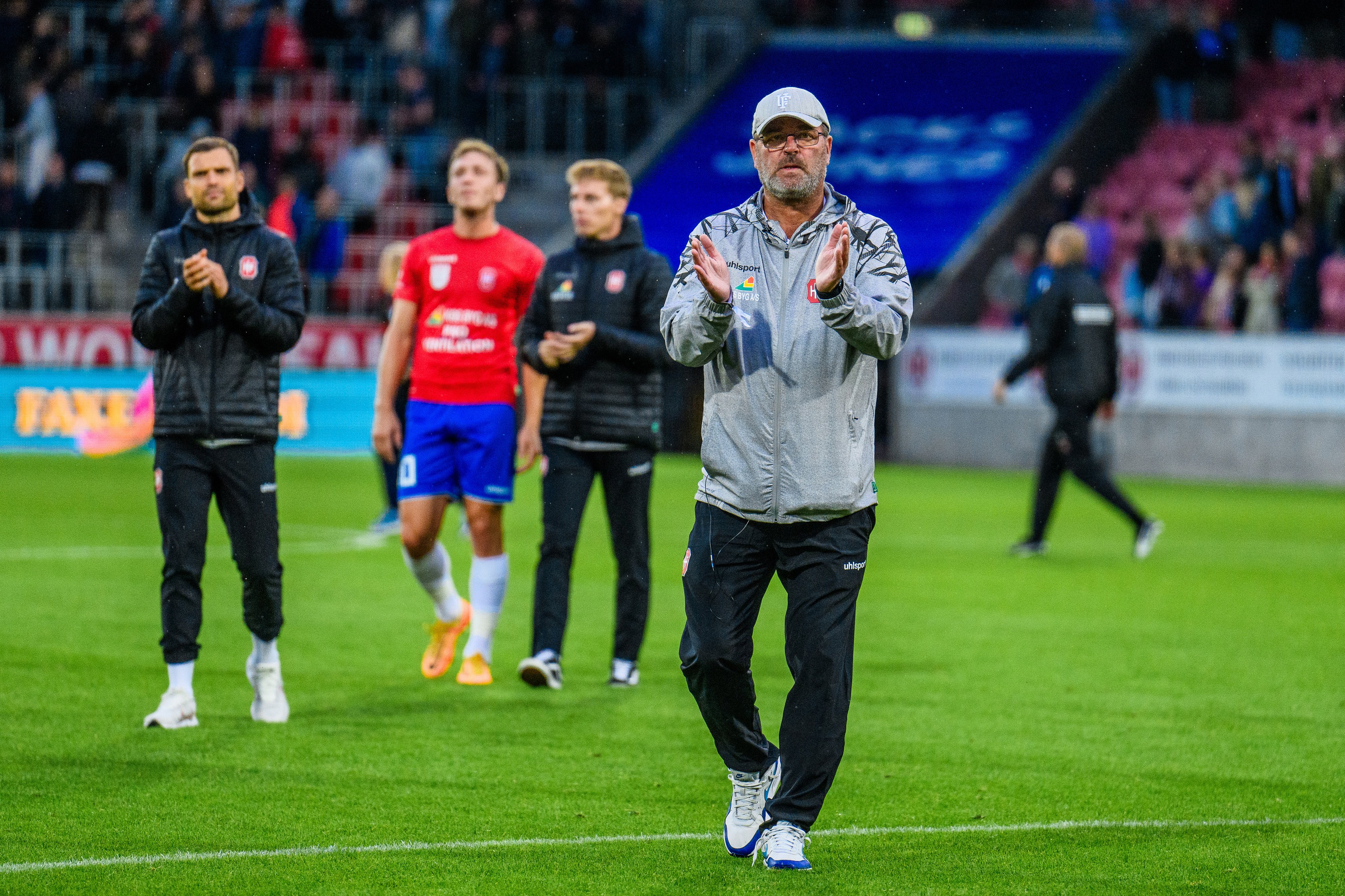 Hvidovres sportsdirektør, Peter Lassen, bekræfter nu, at man har en ny cheftræner på plads.