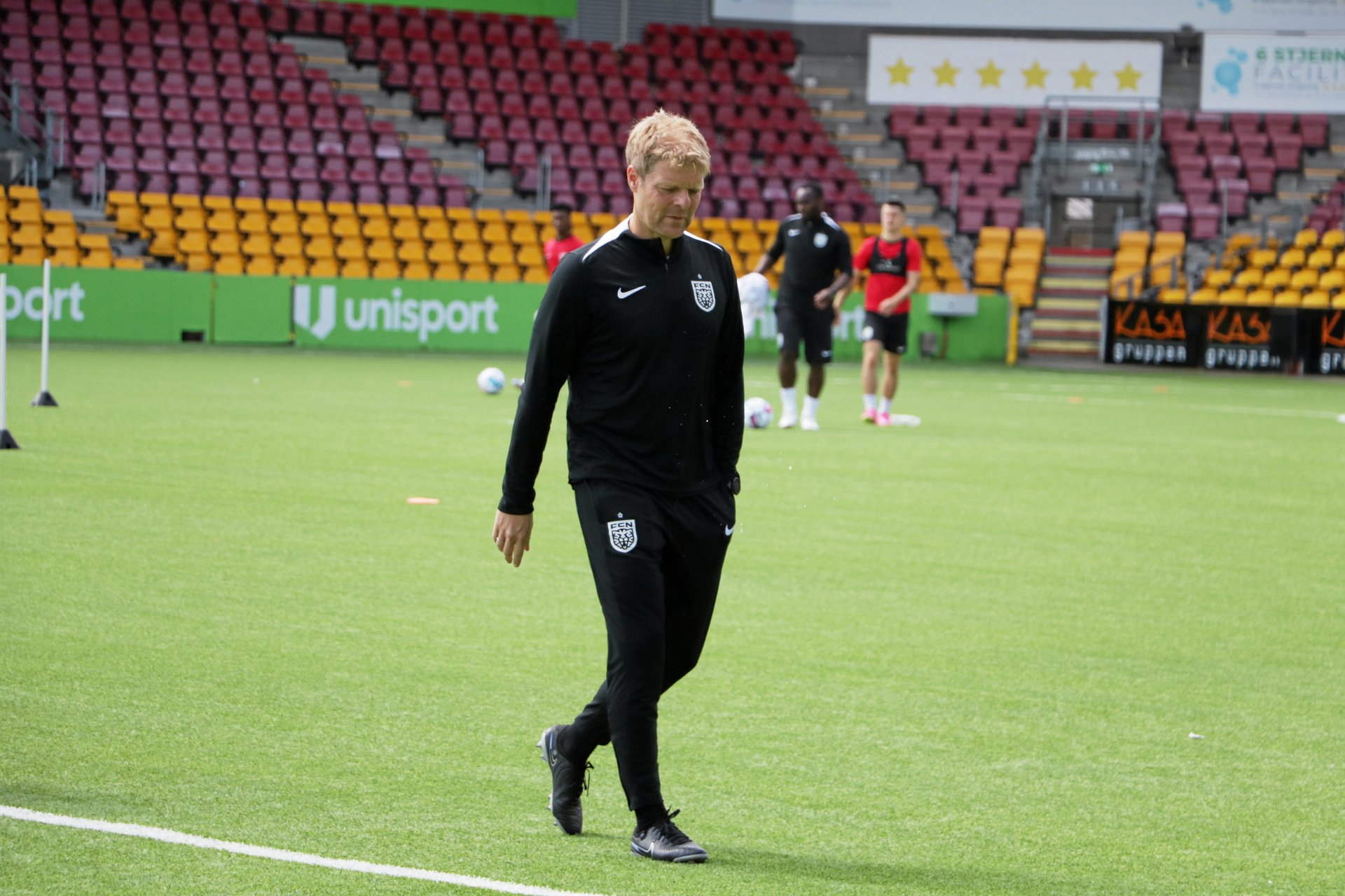 Jens Fønsskov Olsen har haft ansvaret i FC Nordsjælland i en måneds tid. Nu ser han frem til sæsonen efter en god opsstart.