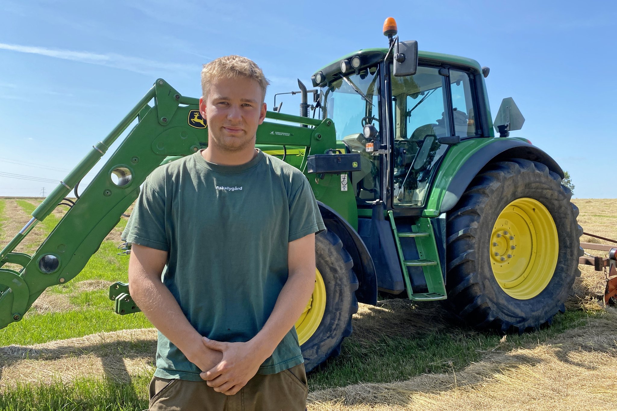 Jacob Vinther kørte i denne traktor, da han fik øje på en kvinde, der gik midt på vejen efter midnat.