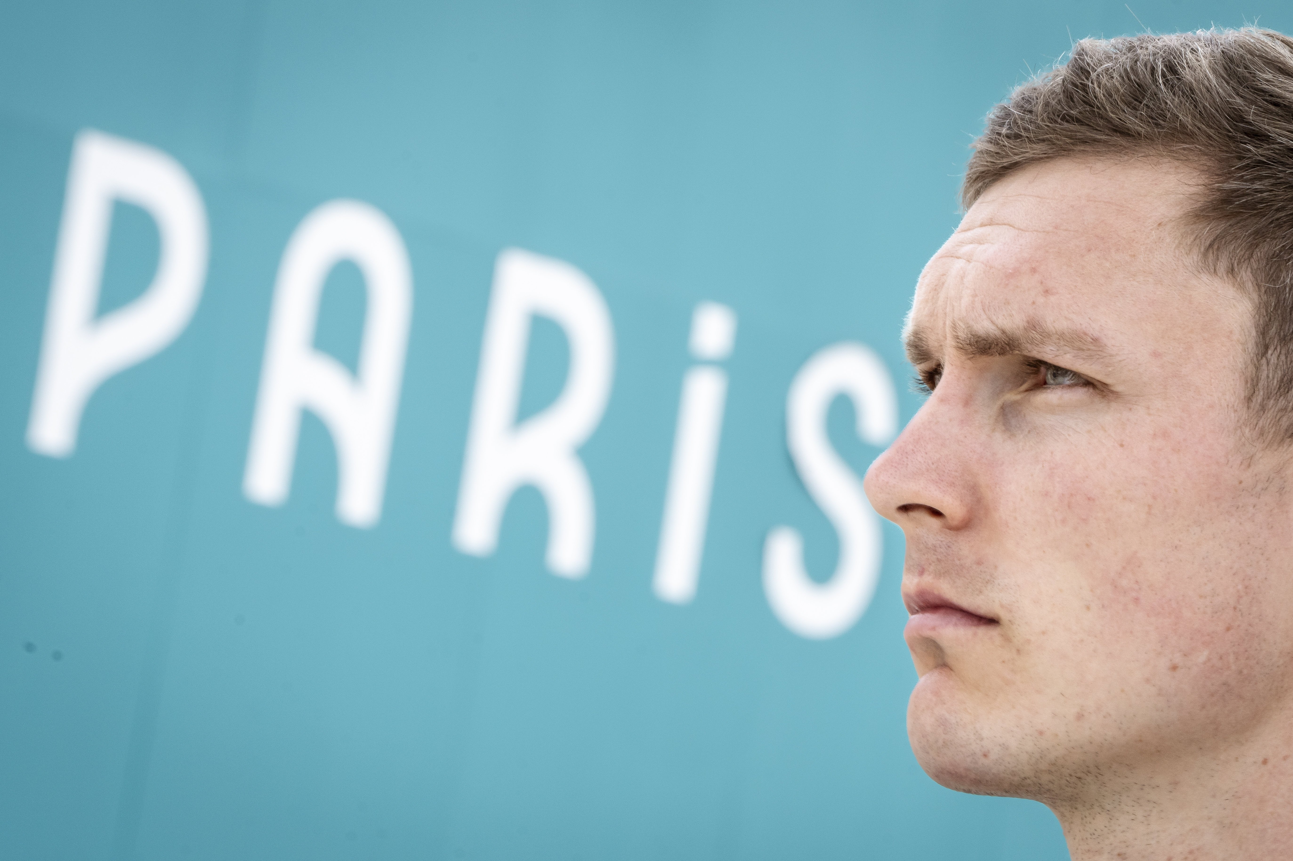 Viktor Axelsen vandt guld i herresingle, da der senest blev afholdt OL. Han kan blive den første danske badmintonspiller, der vinder turneringen to gange.