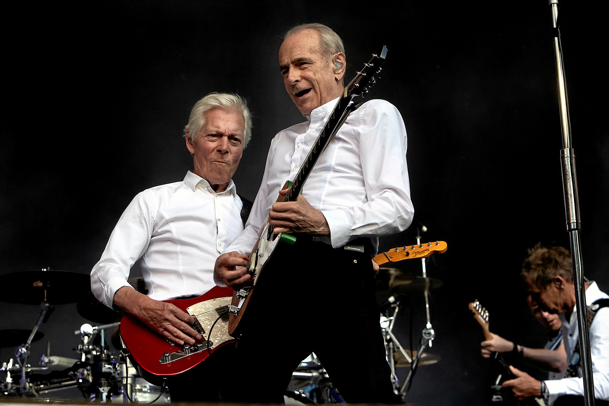 Francis Rossi og Andy Bown er de ældste medlemmer i Status Quo. Francis Rossi har været med lige fra start.