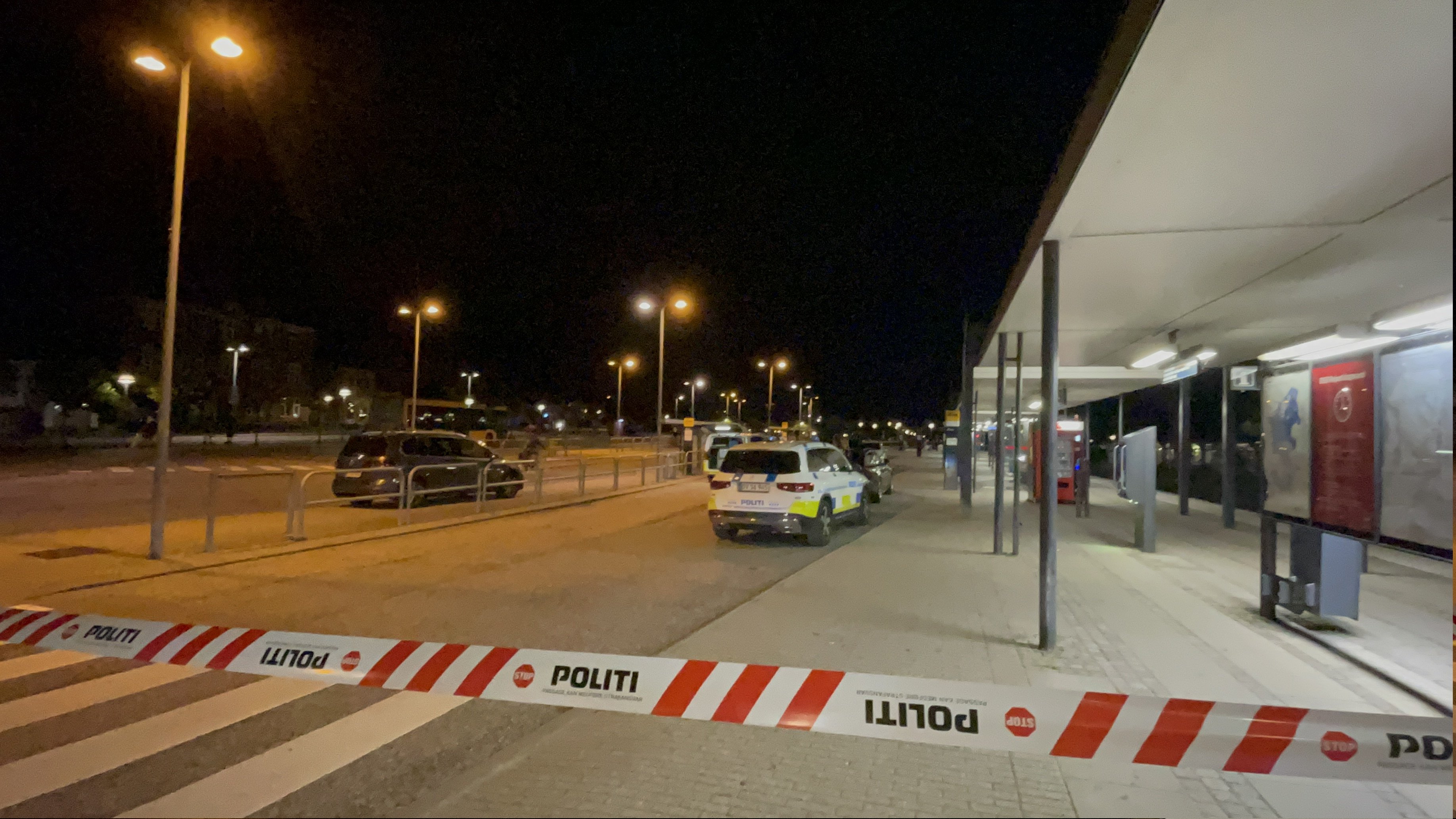 En 26-årig mand blev stukket ned med kniv, økse og machete på Frederikssund Station.