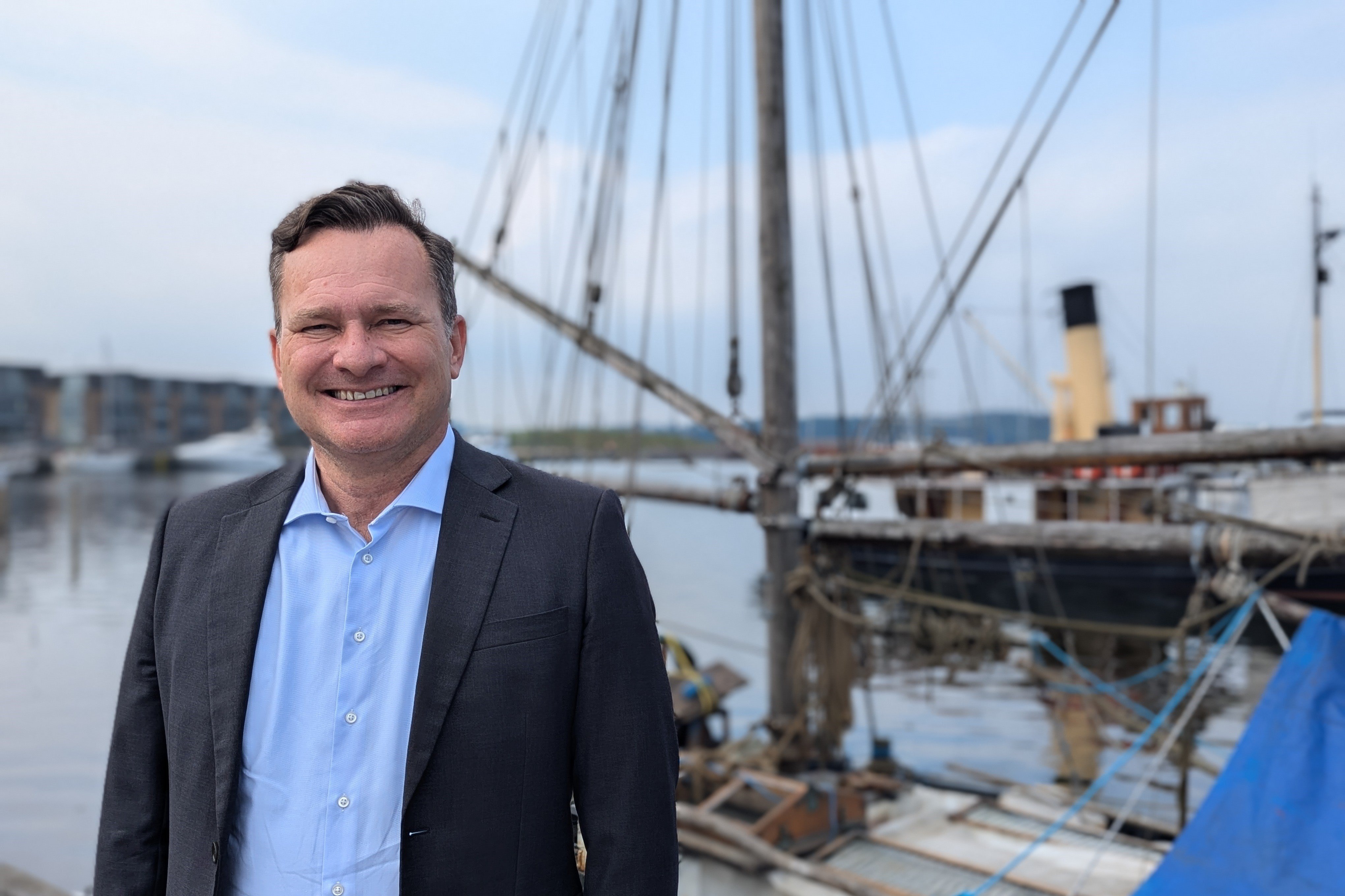 Jens Hald er direktør i Frederikssund Erhverv, han mener, at detailhandlen skal være en del af noget større.