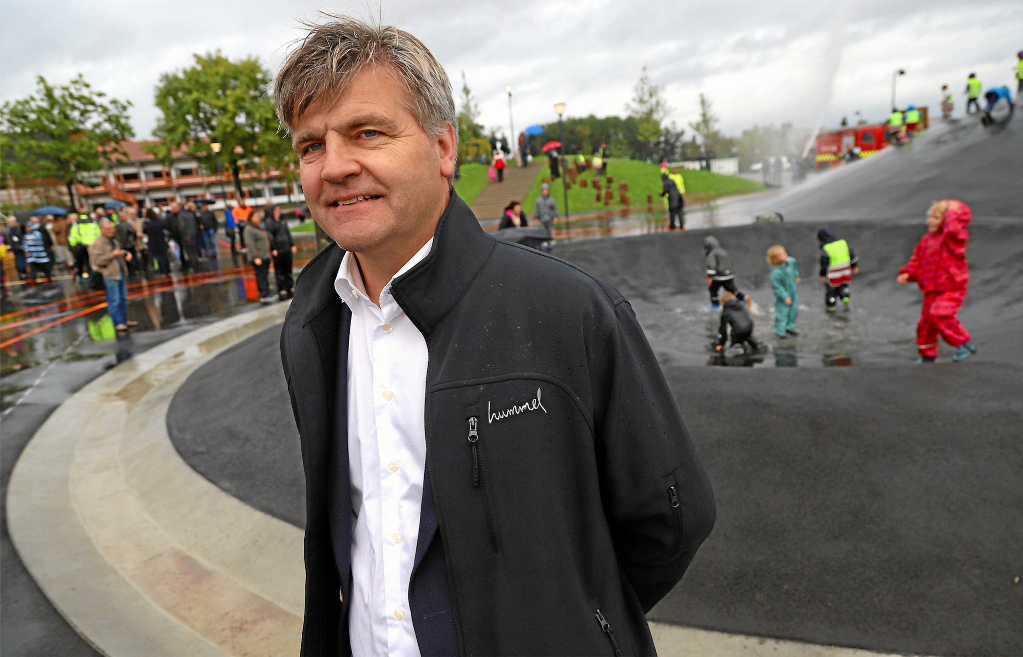 Borgmester Thomas Lykke Pedersen (S) holder fast i, at et byråd på 27 medlemmer er en god størrelse for en kommune som Fredensborg.