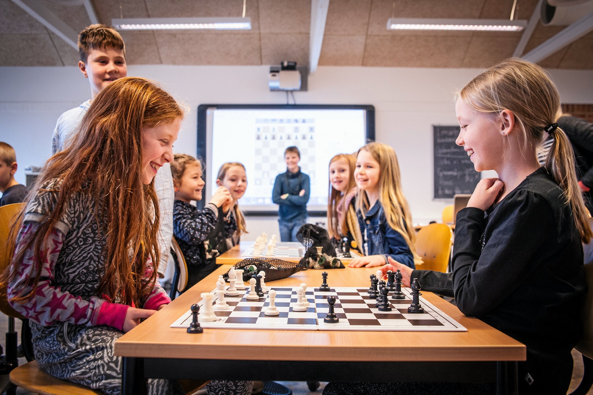 - Skoleskak giver børn og unge mulighed for at fordybe sig, tænke strategisk og bruge hovedet i et roligt tempo, siger siger Nicolai Sandager (LA), der er formand for børn- og undervisningsudvalget i Sorø Kommune.