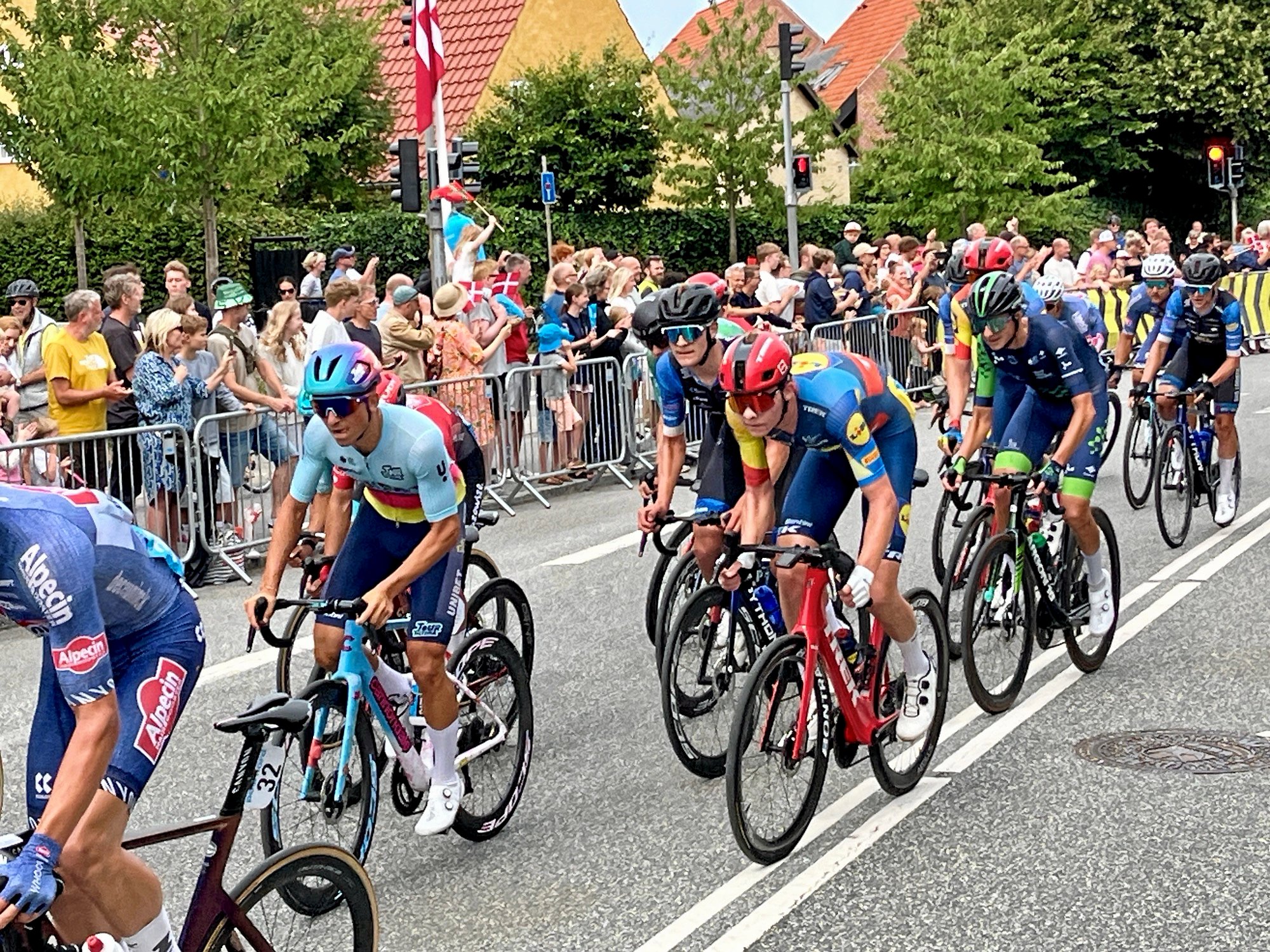 Verdenseliten indenfor cykling suser forbi på søndag som en del af World Tour-løbet Copenhagen Sprint.