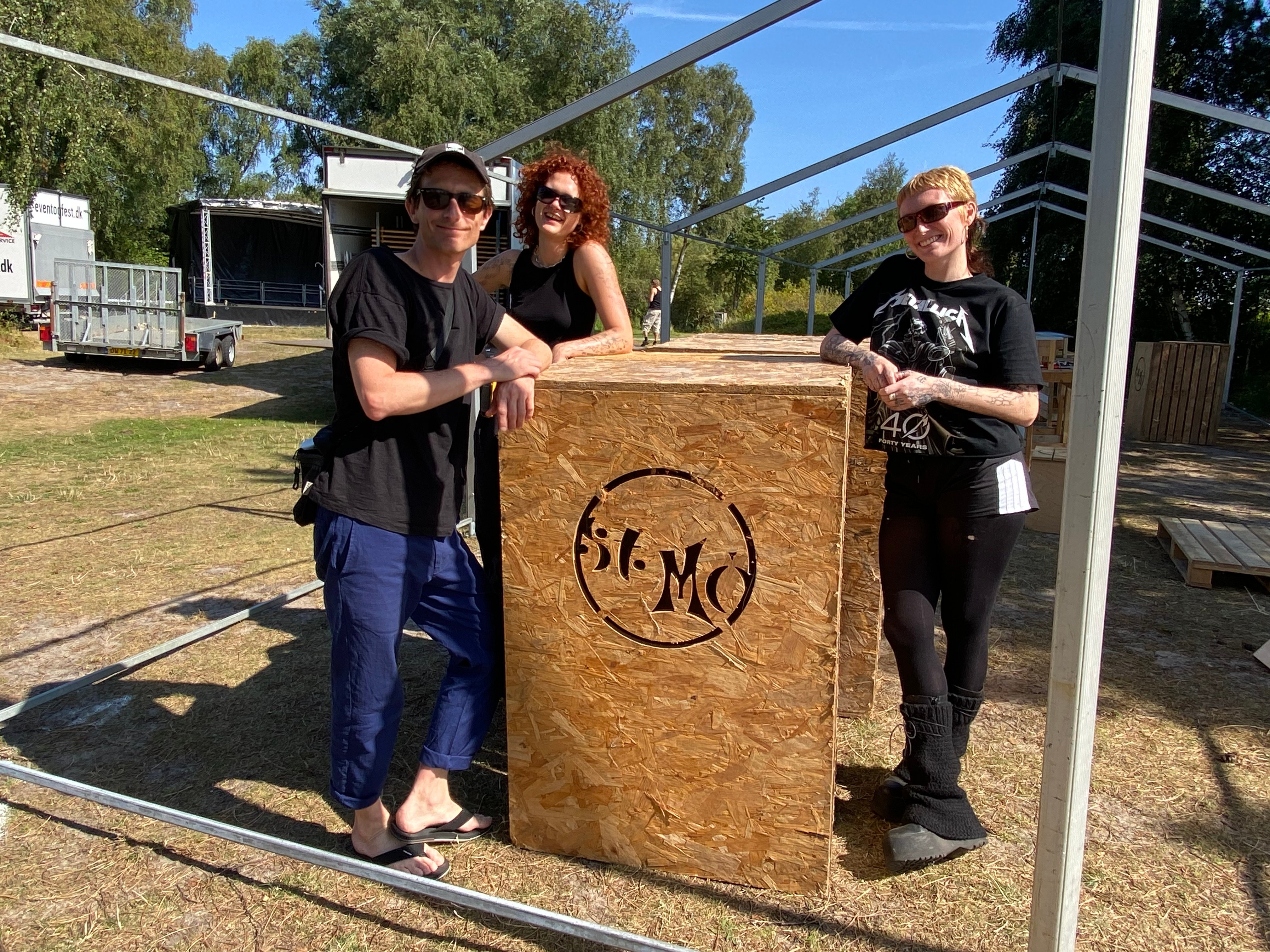 Kasper Boye, Lærke Leonora Kolding og Nikoline Ploug er klar til at byde velkommen til en udsolgt festival.