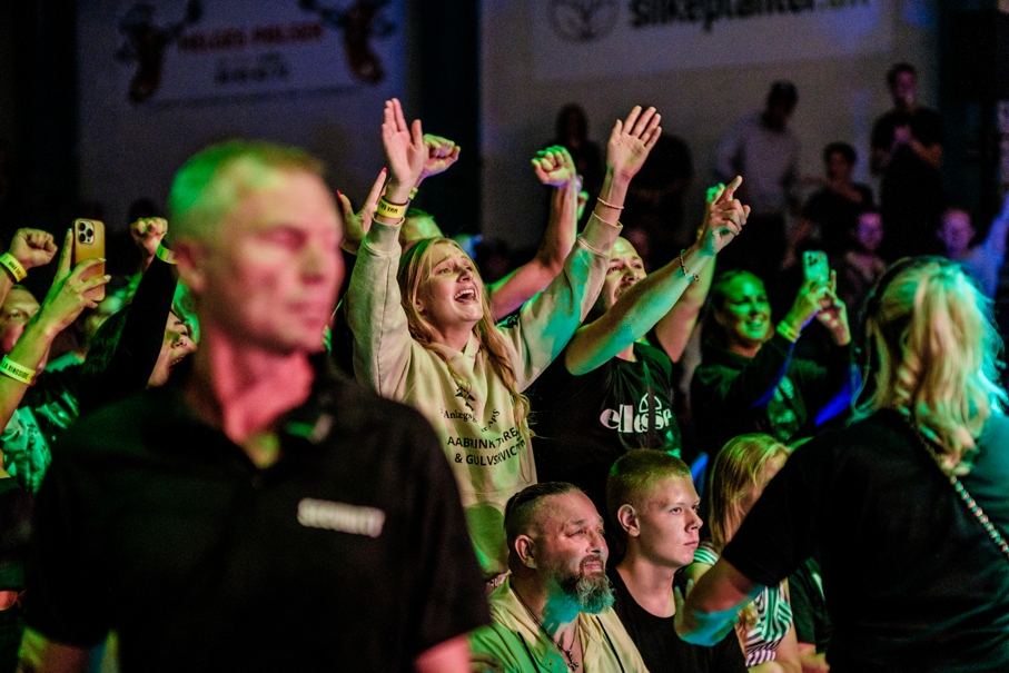 Stemningen var på kogepunktet, da MMA Galla endnu engang indtog Glostrup. - Robert Hendel Stemningen var på kogepunktet, da MMA Galla endnu engang indtog Glostrup.