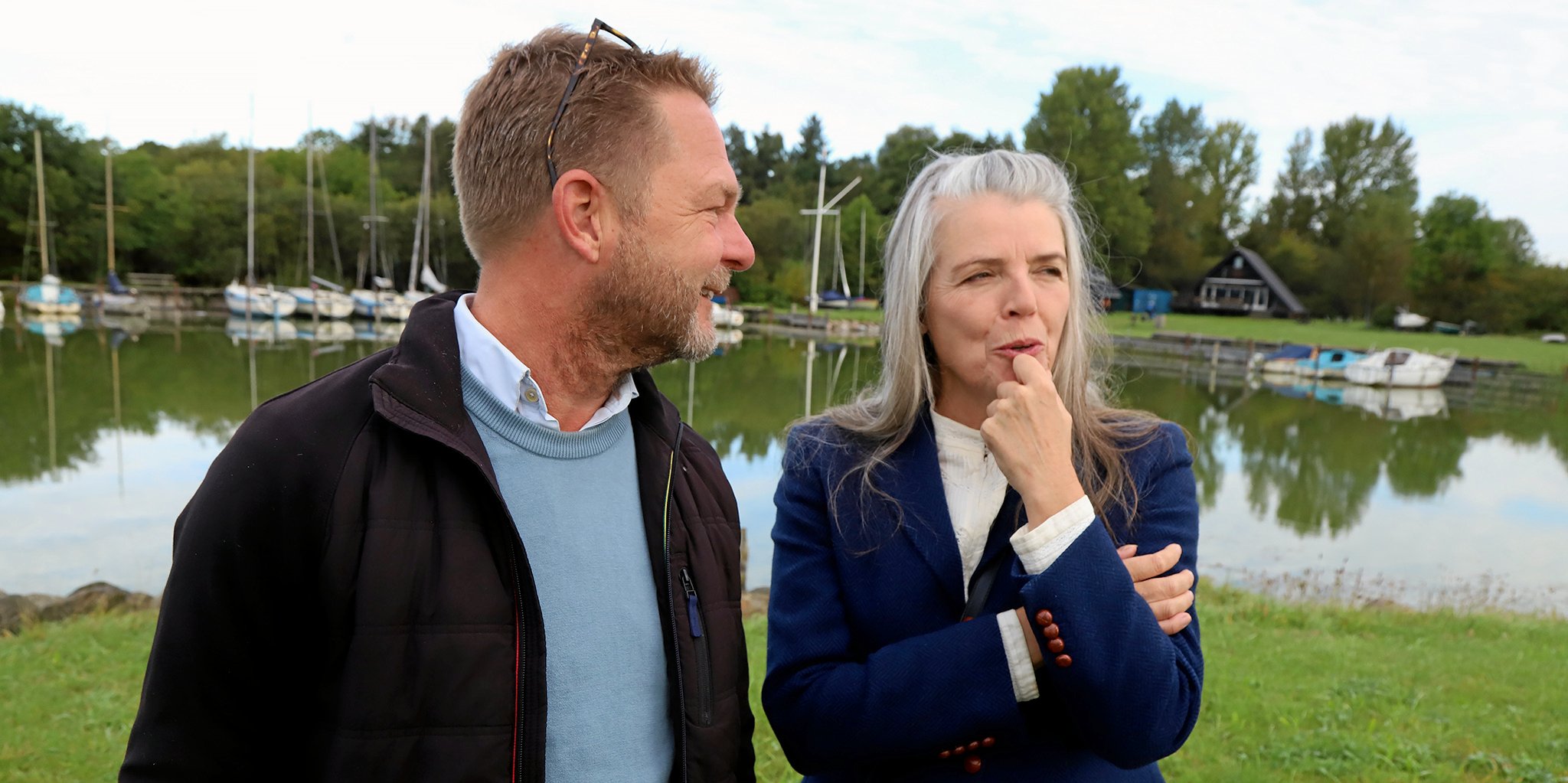 Lotte Andersen (th.) her sammen med medinitiativtager til Folkemødet Ren Arresø, Claus Bindslev (RV).