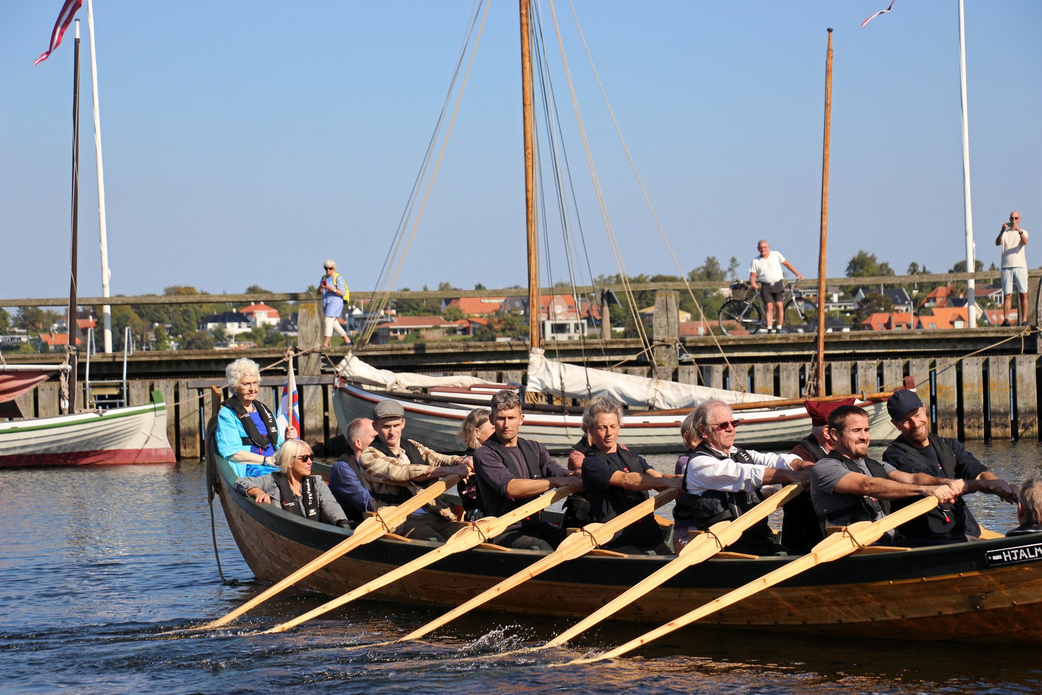 Bergljot Hátún Madsen kom med ud på bådens første tur til søs. Båden skal bruges til Vikingeskibsmuseets skoletjeneste.