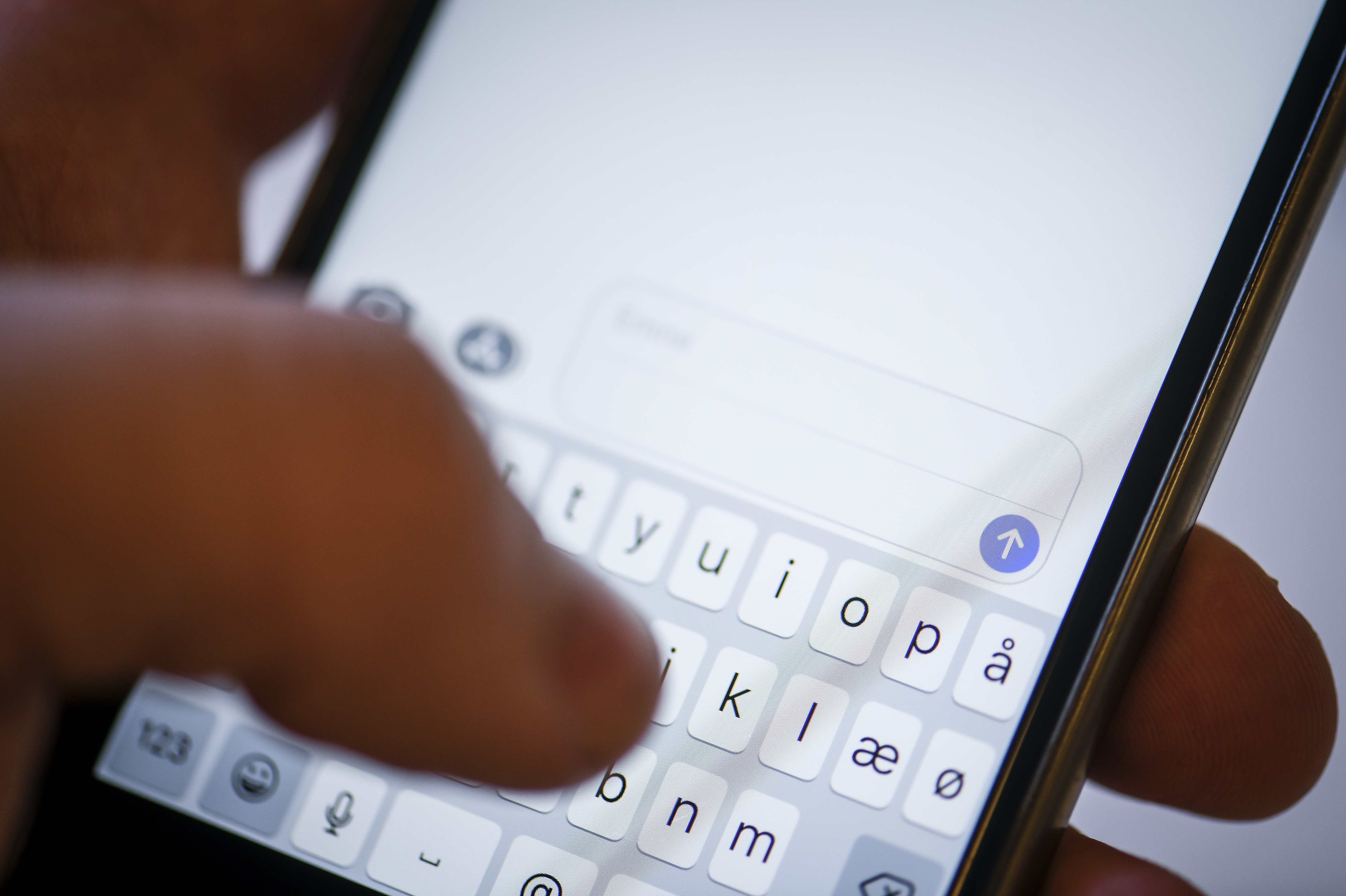 Ofrene blev ifølge anklageskriftet kontaktet per telefon og truet med vold og afsløring af deres mulige kontakt til en prostitueret. (Arkivfoto).