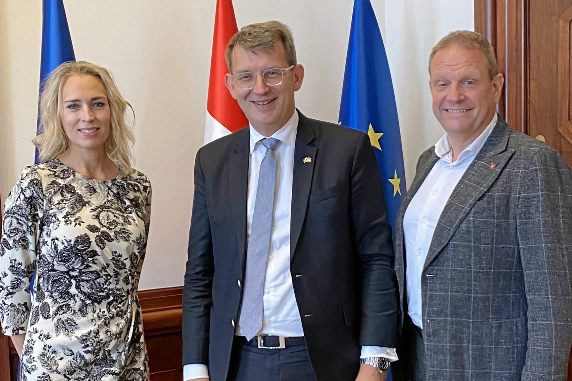 I dag var 2. viceborgmester Ann Lindhardt (V) og borgmester Morten Slotved (K) til møde med forsvarsminister Troels Lund Poulsen med en opfordring om Sjælsmark Kaserne igen skal huse soldater.