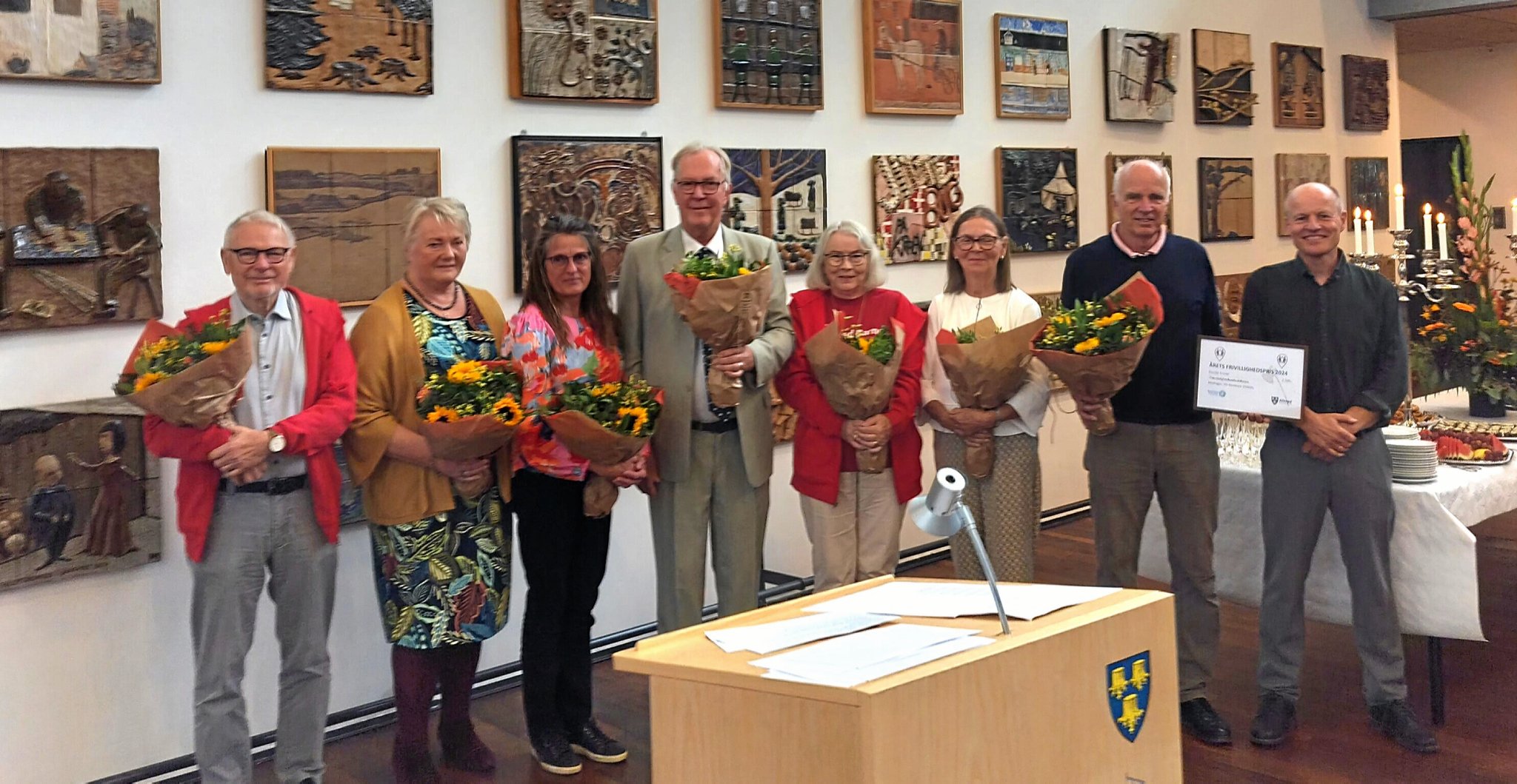 Kommunens frivillige blev hyldet for deres indsats ved et arrangement på rådhuset, og de nominerede til prisen som årets frivillige fik både blomster og klapsalver med på vejen.