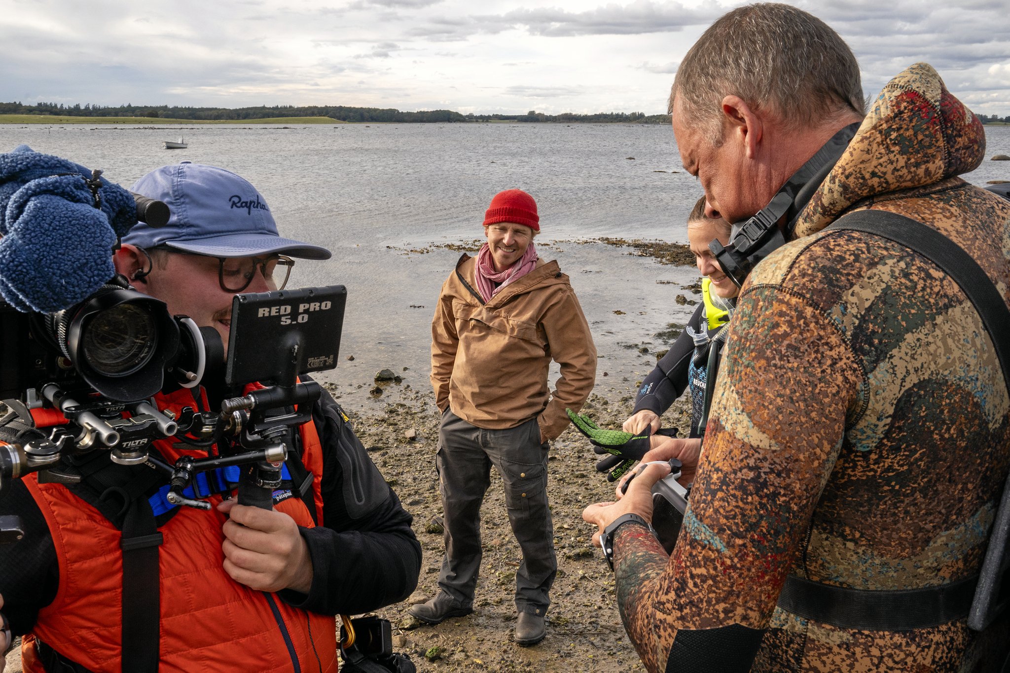 Hele Danmarks bonderøv dukkede op i vandkanten ved Roskilde Fjord for at følge med i projekt om havmiljø.