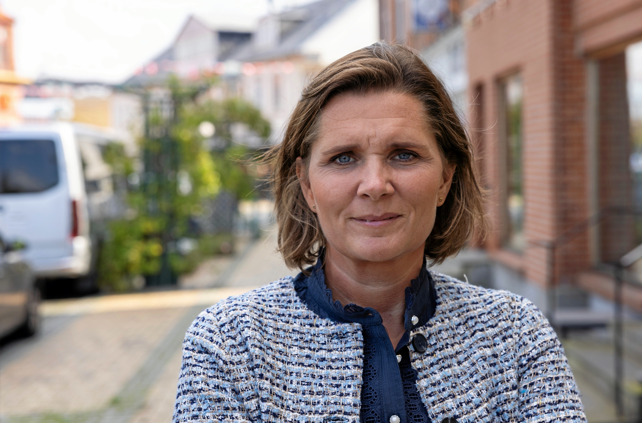 Gribskov Kommunes borgmester Trine Egetved (K), oplyser på Facebook, at hun er dybt rystet og chokeret, og at hun tænker på alle de involverede. - Jacob Lind Bendtsen Gribskov Kommunes borgmester Trine Egetved (K), oplyser på Facebook, at hun er dybt rystet og chokeret, og at hun tænker på alle de involverede.