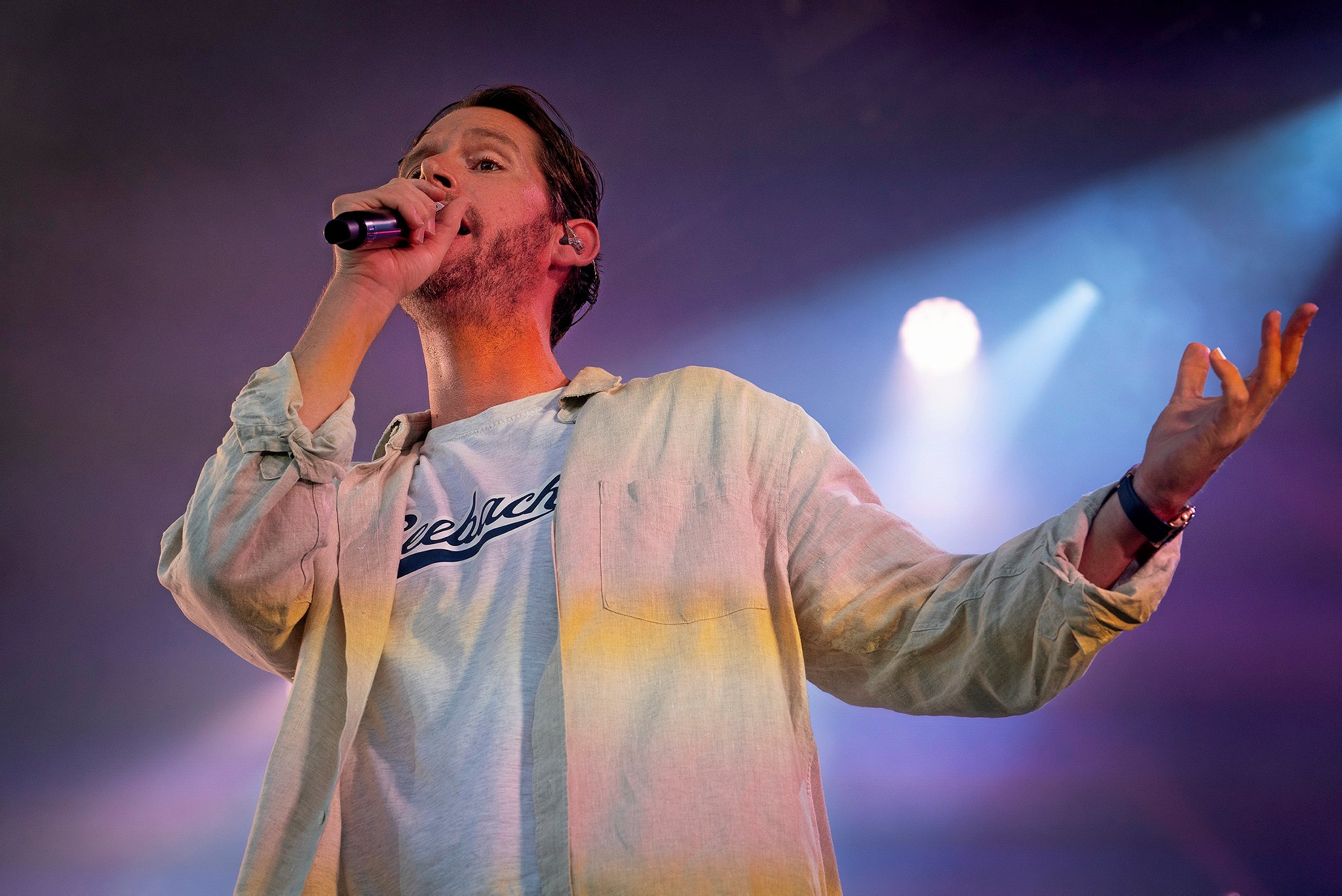 Efter en længere pause udgav Rasmus Seebach i 2025 singlen "Sandheden".