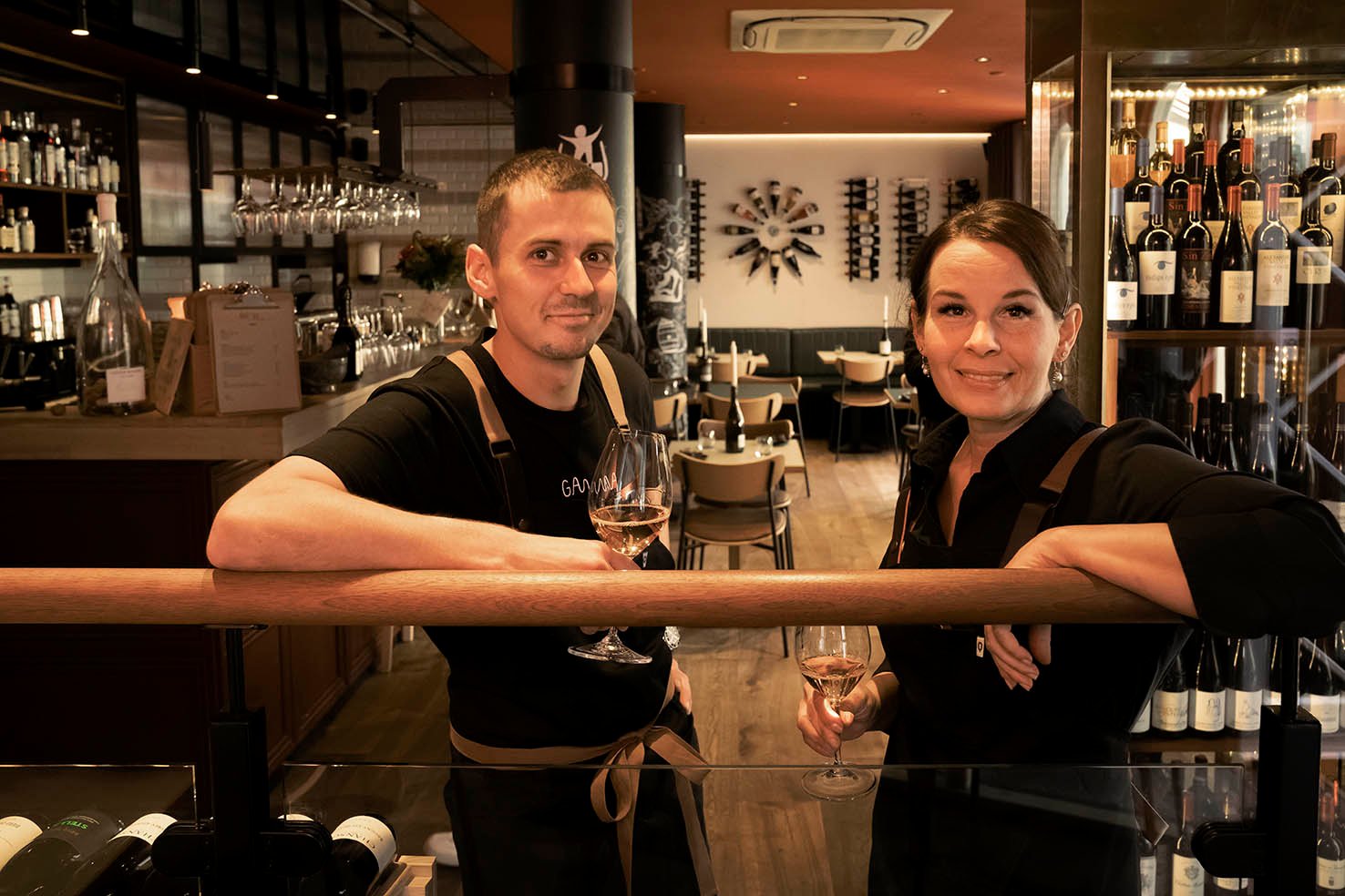 Malthe Brabrand og Cecilie Erlandsen har åbnet Djalmas Mad- og Vinbar.