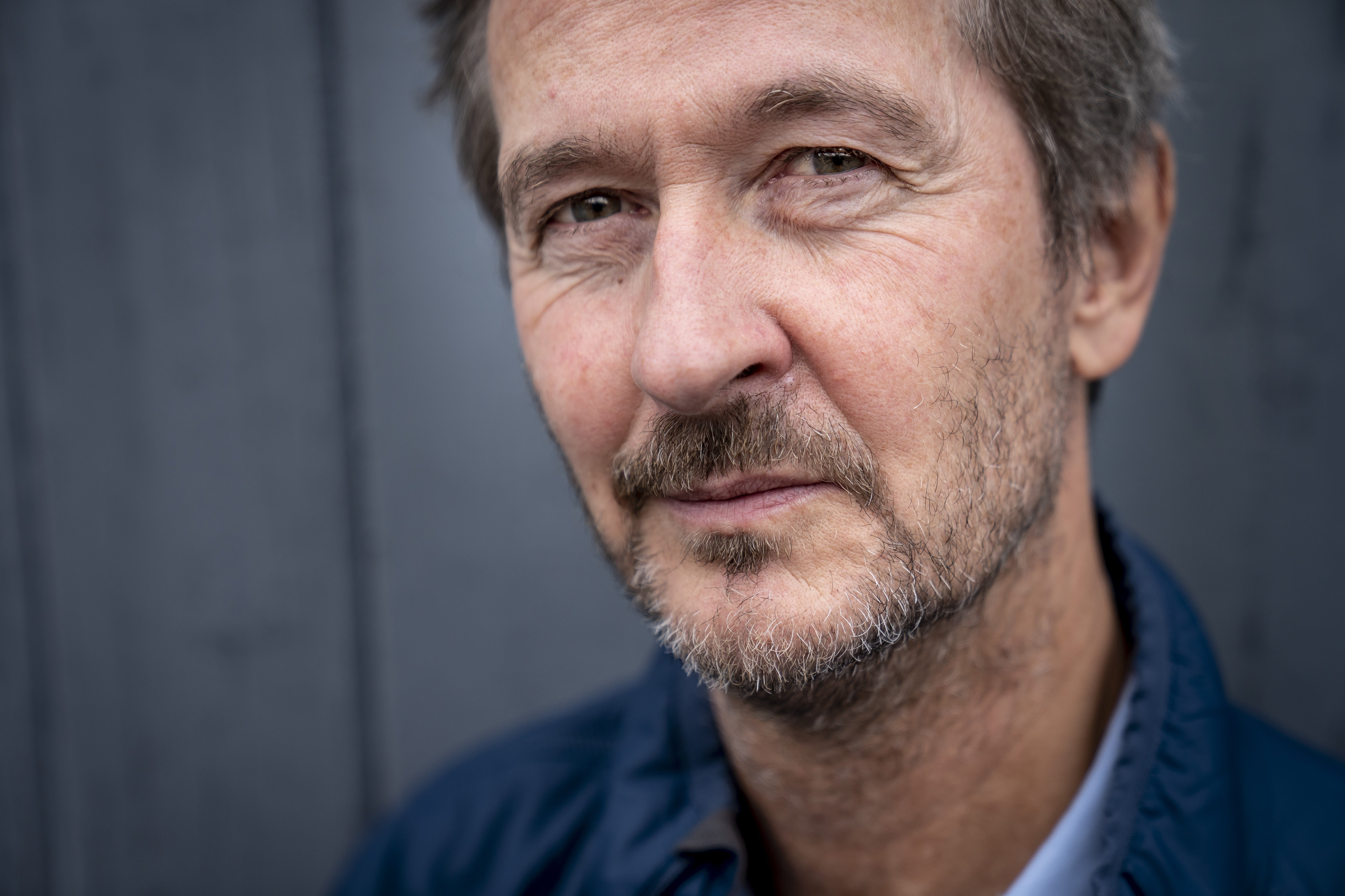 Da Lars Brygmann var ung, var det med hans egne ord katastrofalt at gå en weekend i møde uden planer. Det har ændret sig, lyder det fra den i dag 67-årige skuespiller. (Arkivfoto).