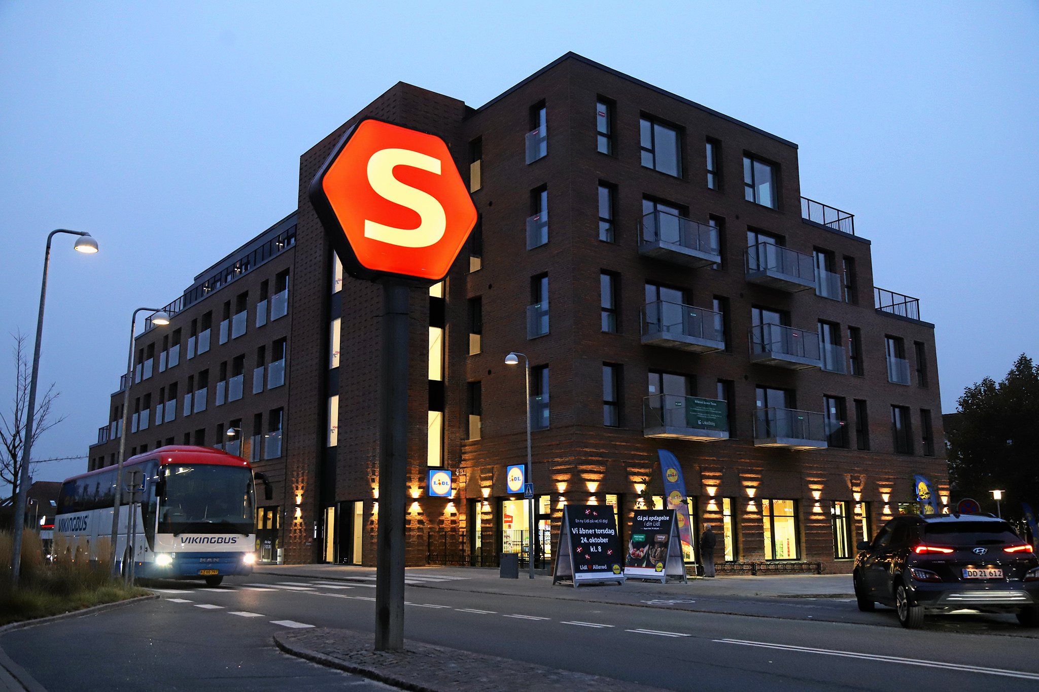 Der er blevet bygget meget nyt i bymidten og bliver det stadig.. Det har kostet parkeringspladser.