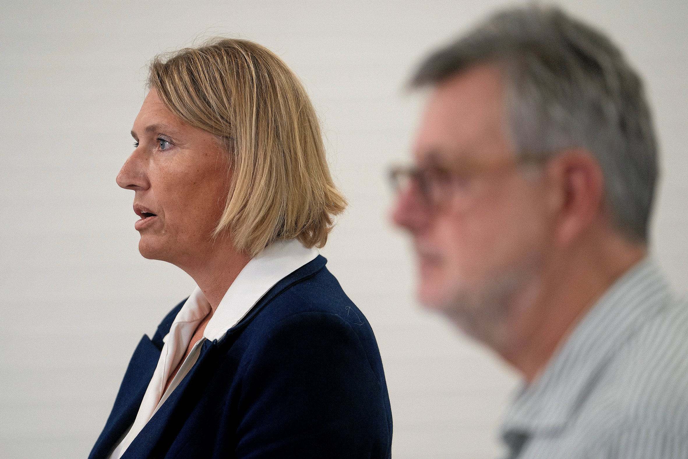 Borgmester og formand for økonomiudvalget, Karina Vincentz må endnu engang tage et dyk i kommunekassen for at betale advokatregningerne i skandalesag.
