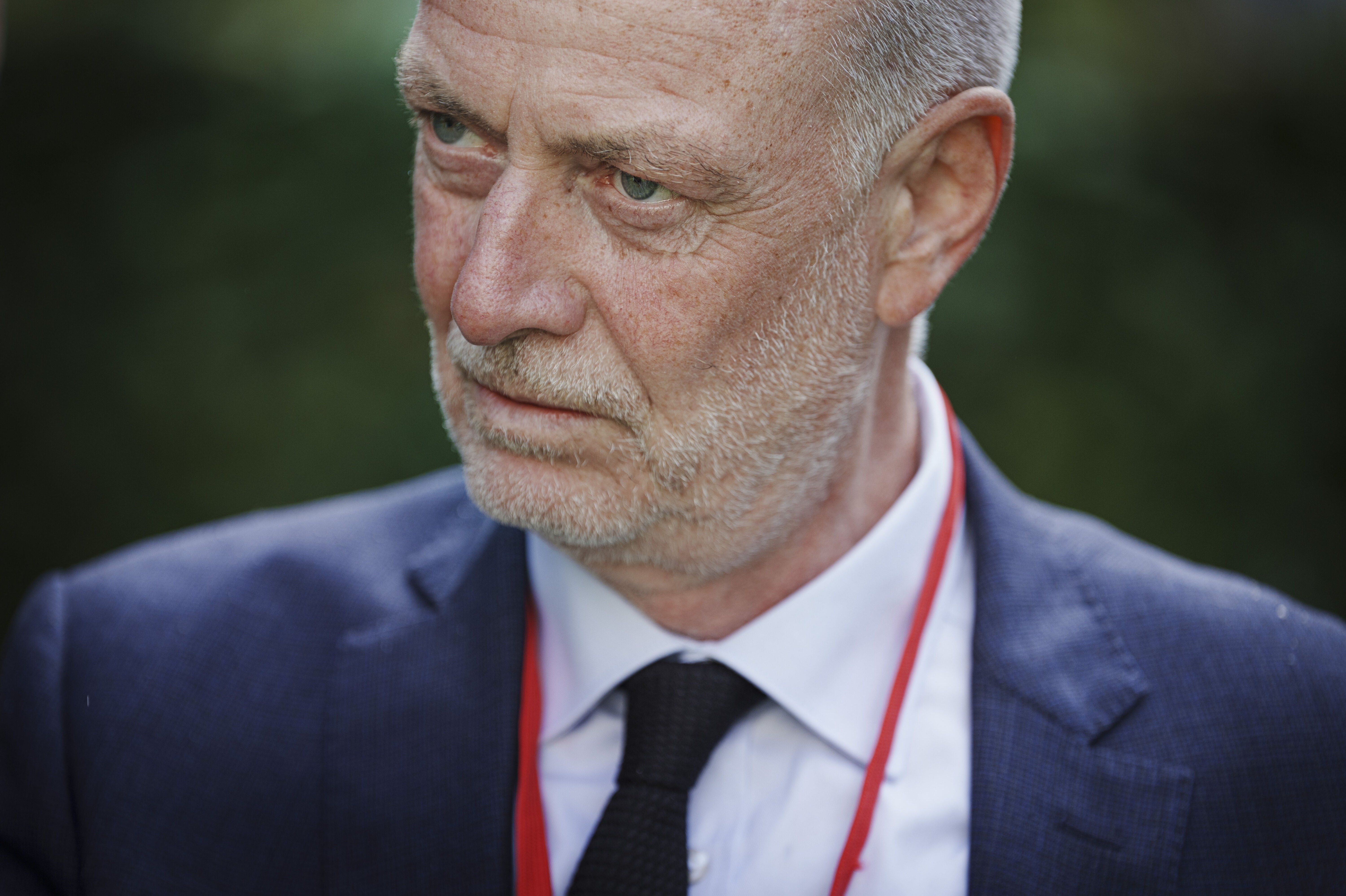 Claus Thomsen var som direktør i Divisionsforeningen i september til møde med justitsminister Peter Hummelgaard, klubber, fans og andre interessenter for at diskutere kampen mod ballademagere i fodbold. I november mødes parterne igen. (Arkivfoto).