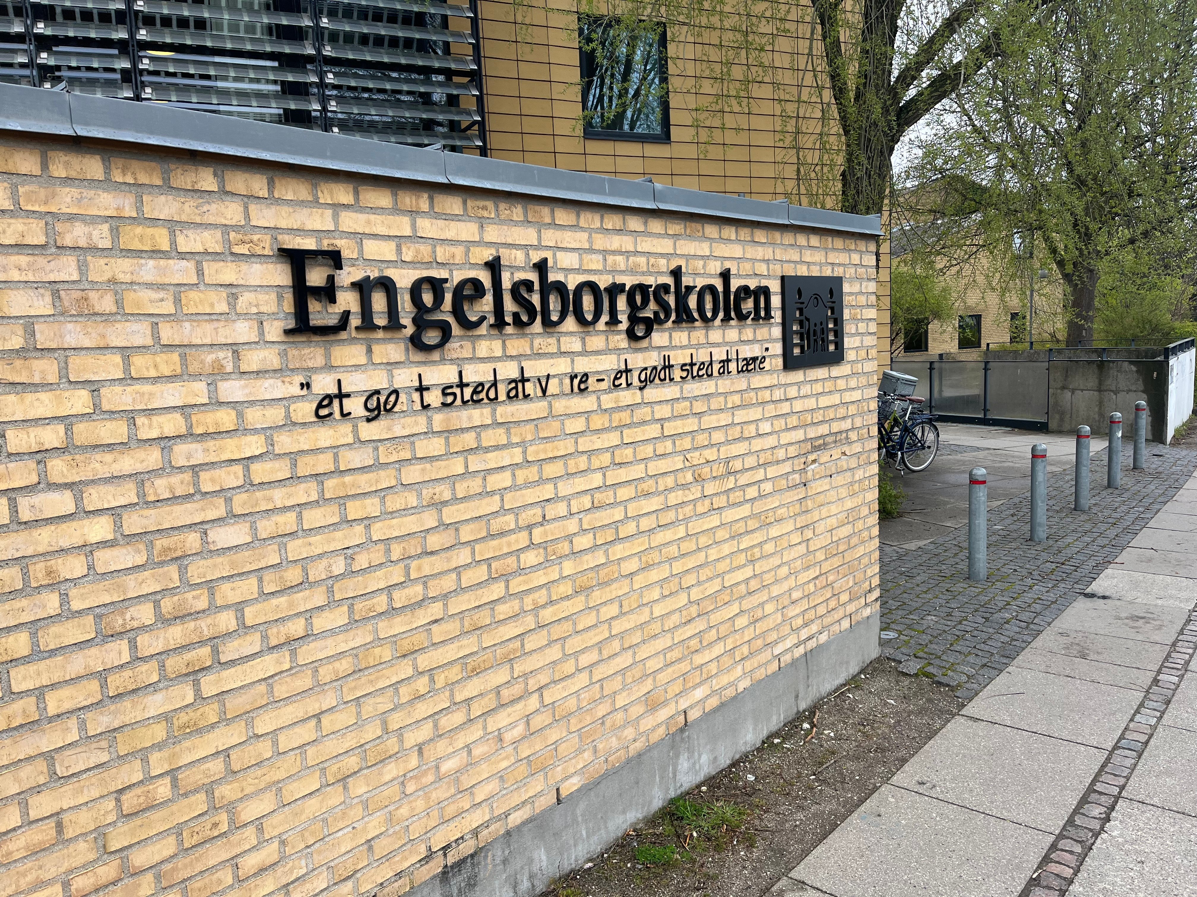 Den kriseramte Engelsborgskolen skal efter massiv forældrekritik have helt ny ledelse.