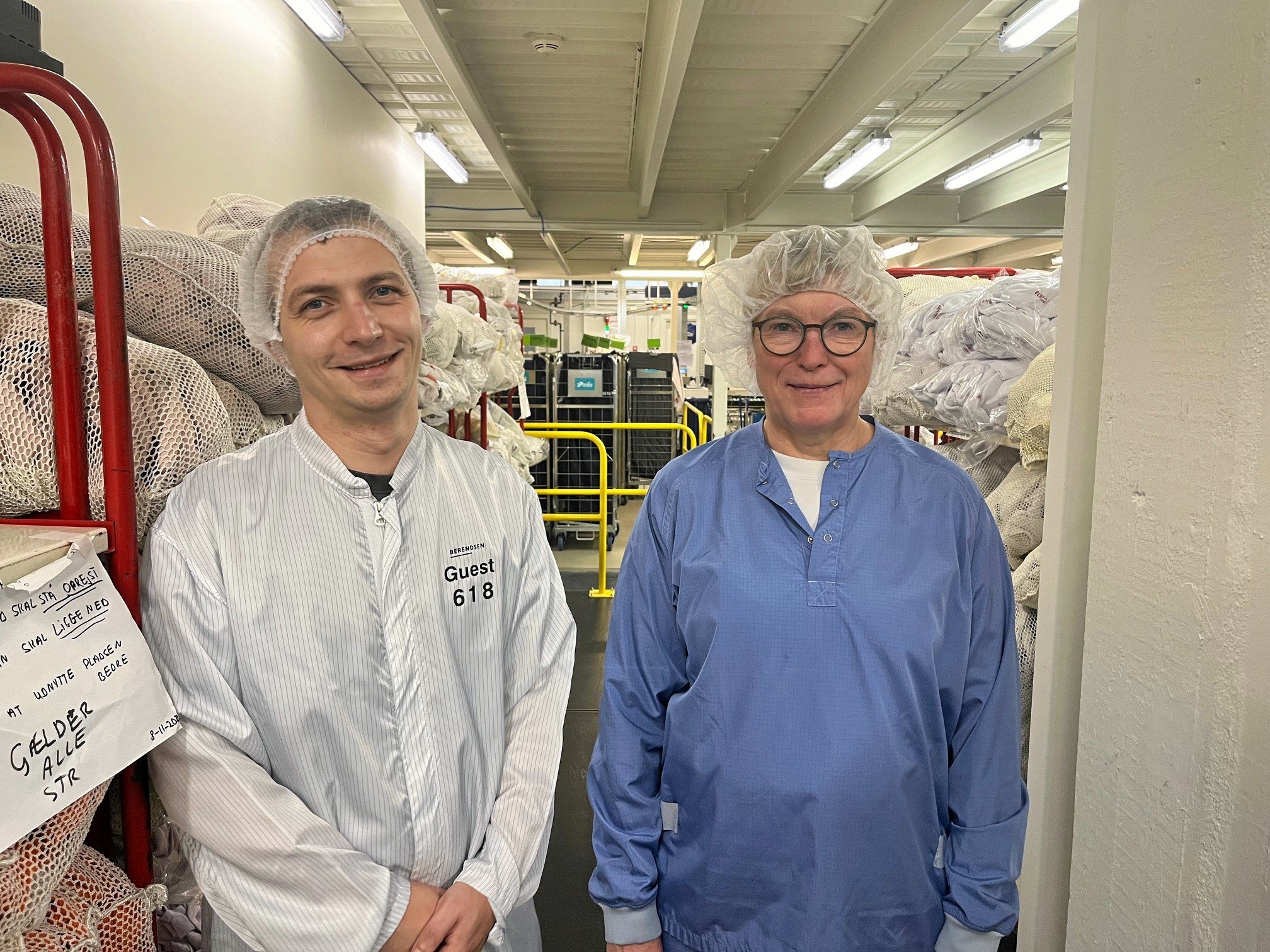 Stefan Laursen og Lene Pedersen i vaskerihallen i Elis i Holbæk.