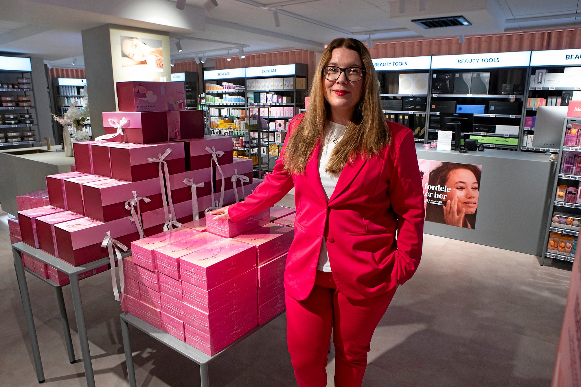 Tina Rode er butikschef i Luxplus, der har Roskilde til åbningen af sin første fysiske butik.